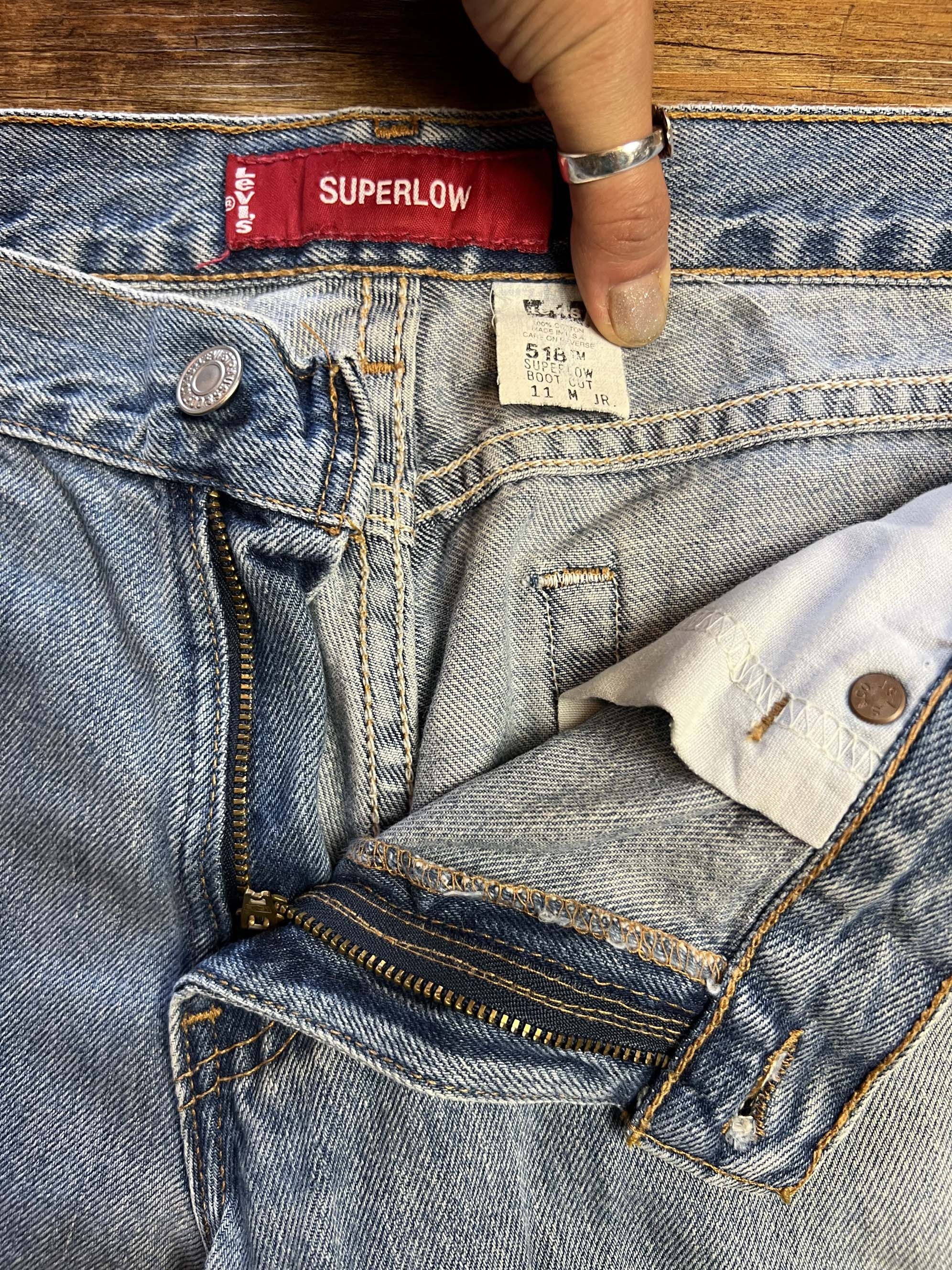 Levi's Vintage Clothing Vintage Levi's 518 Superlow Boot Cut Light Wash Denim Jeans Size 34" / US 12 / IT 48 - 5 Thumbnail