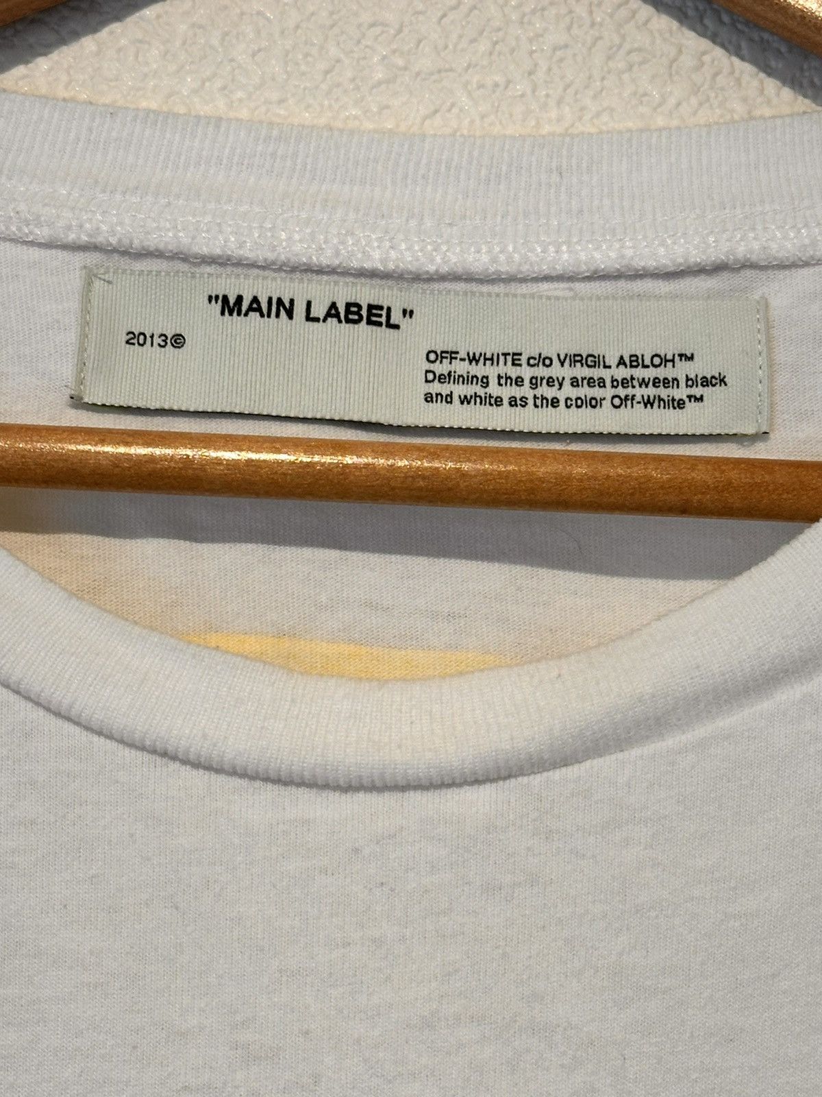 Off-White Acrylic Arrow Tee Size US L / EU 52-54 / 3 - 5 Thumbnail