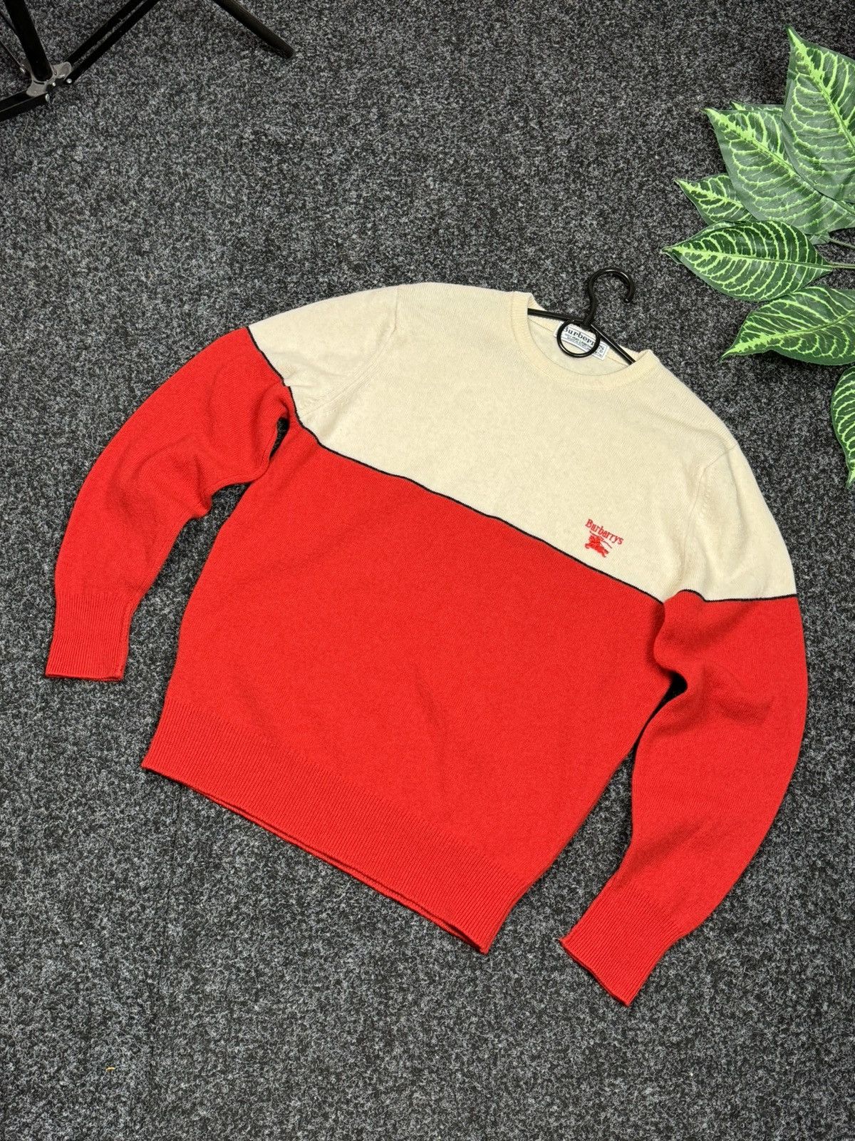 Designer × Vintage Burberrys Wool Sweater vintage Luxury size S Size US S / EU 44-46 / 1 - 16 Thumbnail