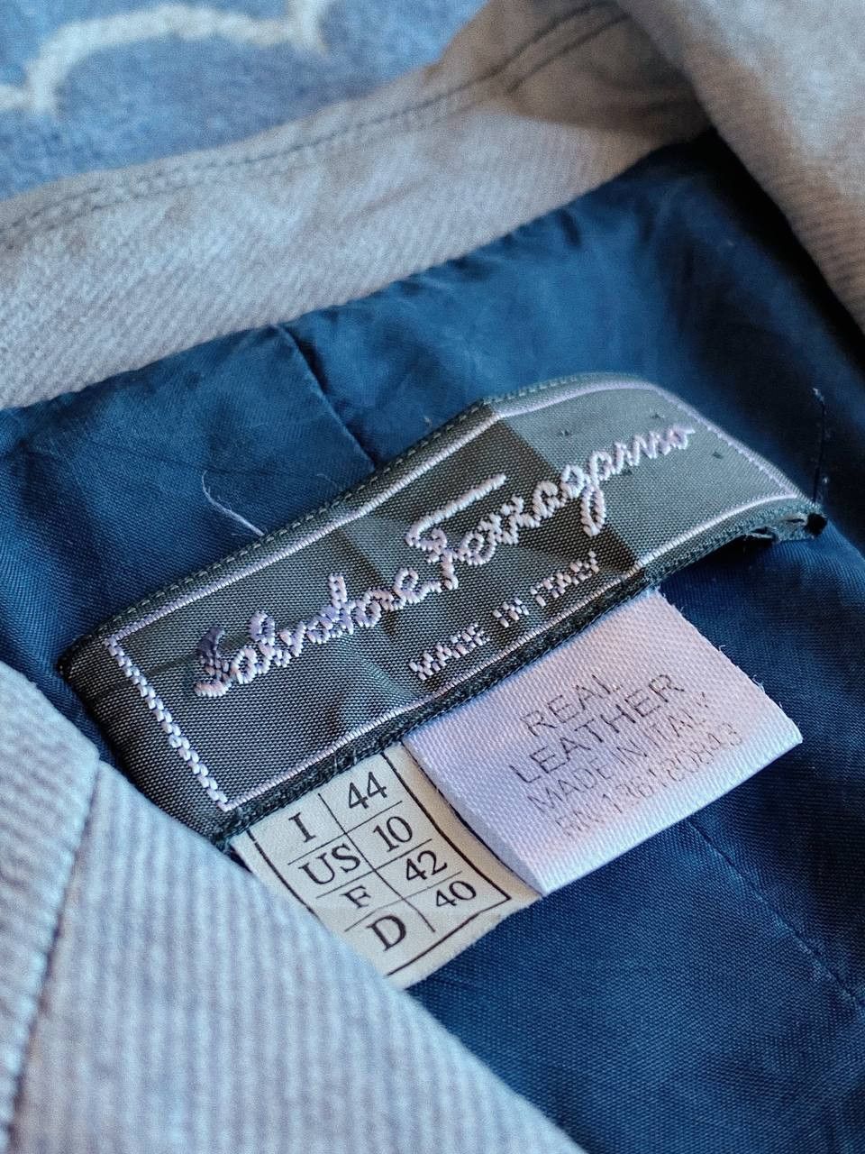 Salvatore Ferragamo Salvatore Ferragamo Suede Jacket Size M / US 6-8 / IT 42-44 - 3 Thumbnail