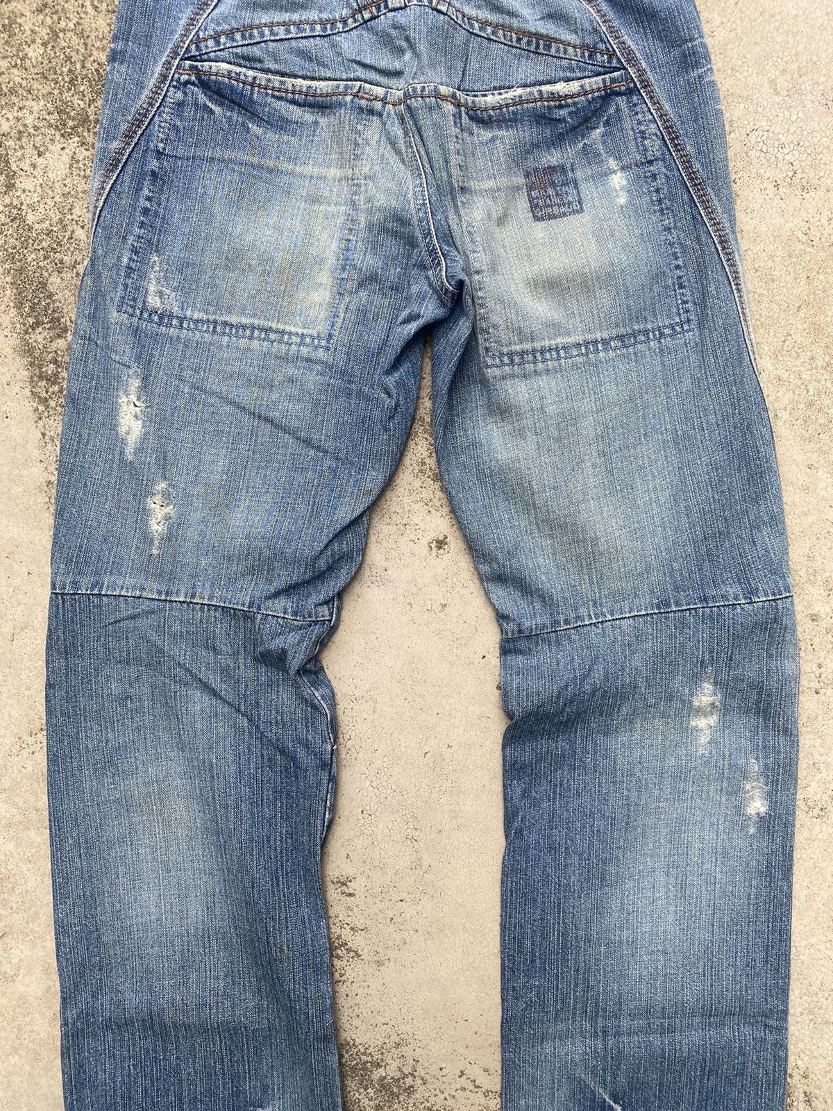 Designer × Le Grande Bleu (L.G.B.) × Marithe + Francois Girbaud Marithe Francois Girbaud Distressed Clawmark Jeans Size US 29 - 18 Thumbnail