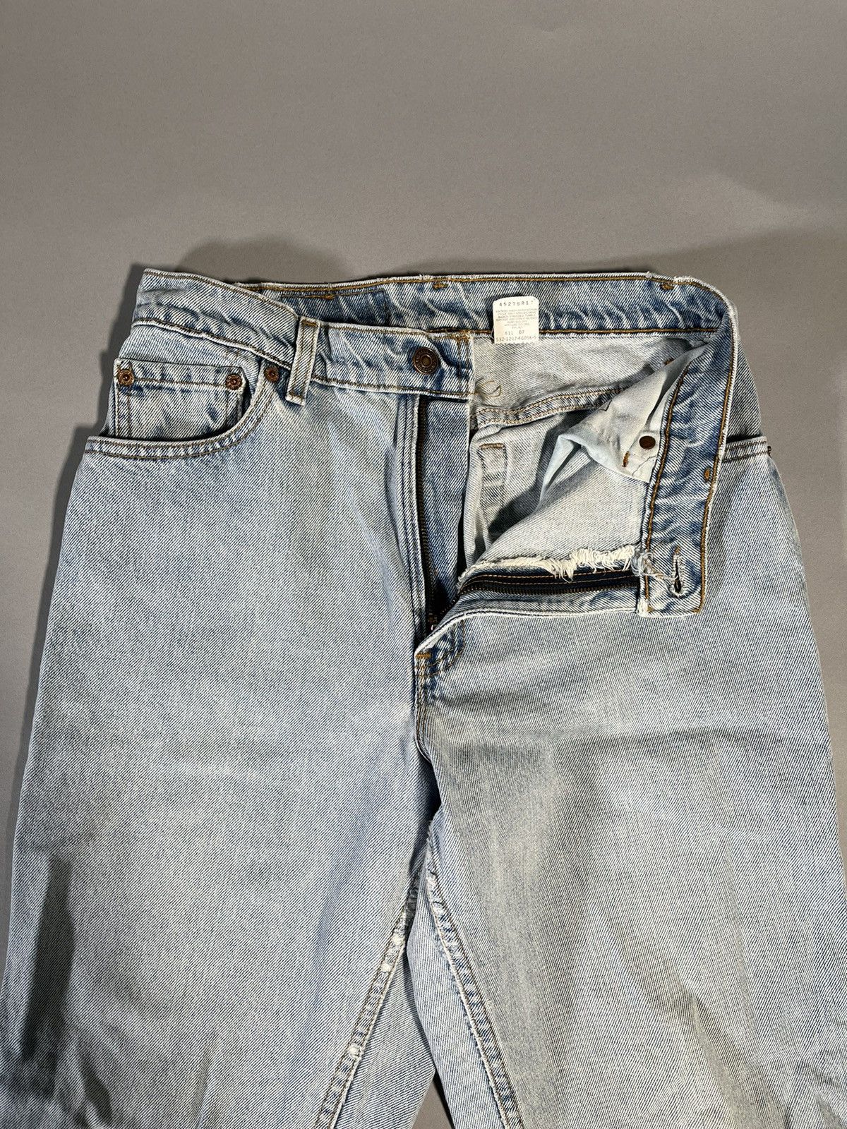 Levi's Vintage Light Wash Levi 550’s Size 32" / US 10 / IT 46 - 2 Thumbnail