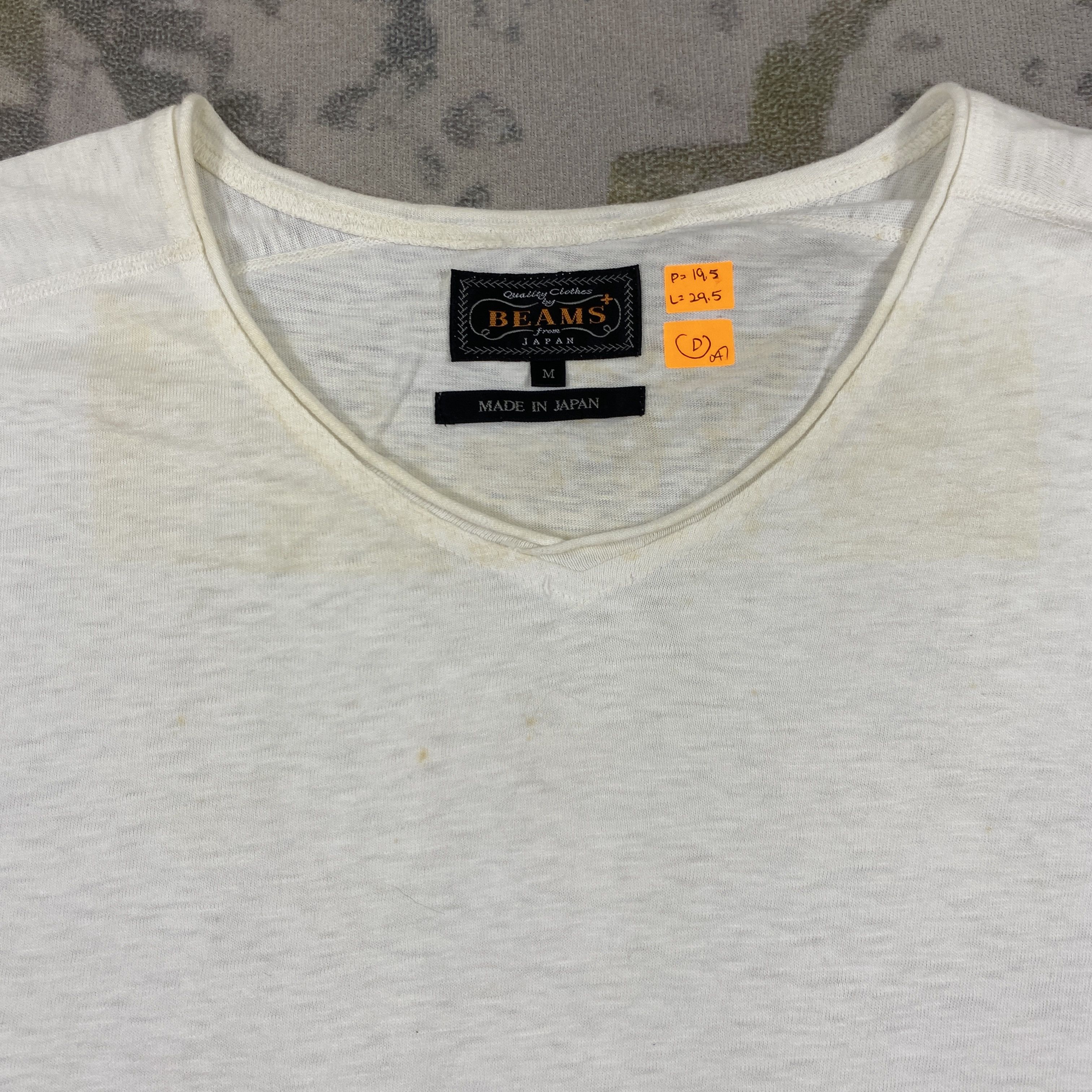Beams Japan Vintage Beams Plain V Neck Medium TShirt -D047 Size US M / EU 48-50 / 2 - 4 Thumbnail