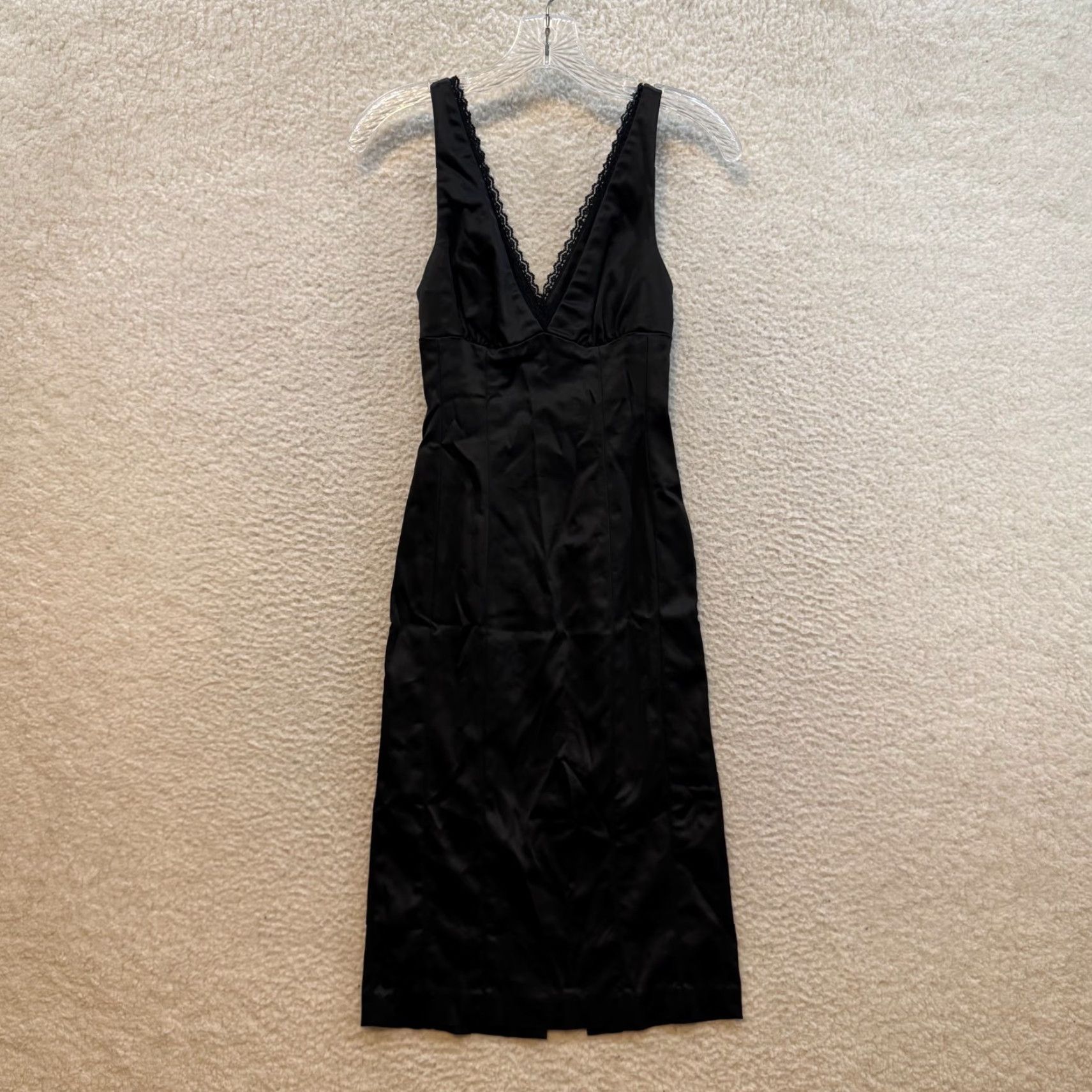 Bebe VINTAGE bebe Black Midi Dress XS Satin Lace V-Neck Sheath Cocktail Goth Dress Size XS / US 0-2 / IT 36-38 - 2 Thumbnail