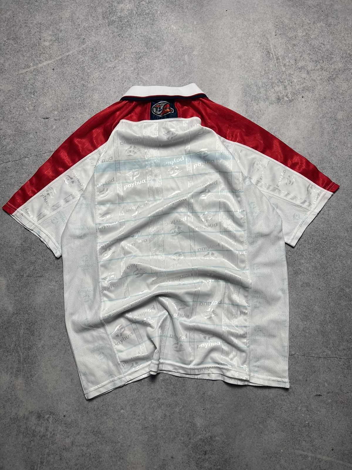 Vintage Vintage Y2K England Football Soccer Blockcore style Jersey Size US L / EU 52-54 / 3 - 6 Thumbnail