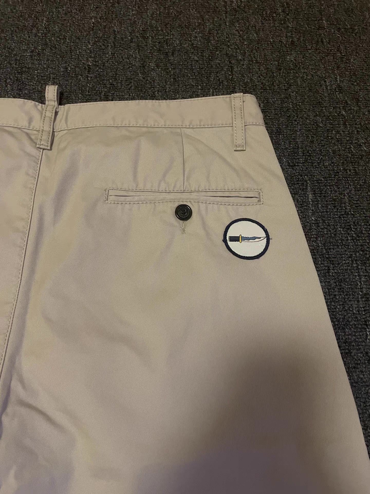 Dsquared2 Dsquared2 khaki casual pants Q4 Size US 34 / EU 50 - 4 Thumbnail
