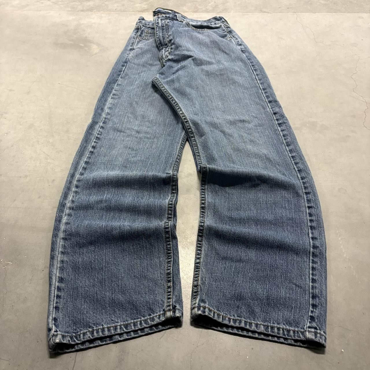Vintage Crazy Vintage Y2K/2000s Baggy Levis Denizen Medium Blue Wash Denim Jeans! Size US 36 / EU 52 - 1 Thumbnail