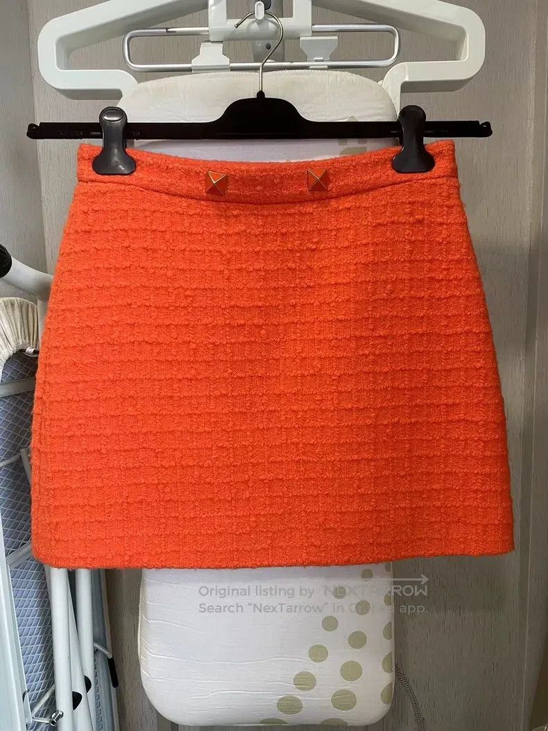 Valentino Valentino A small fragrant orange skirt Size L / US 10 / IT 46 - 2 Thumbnail