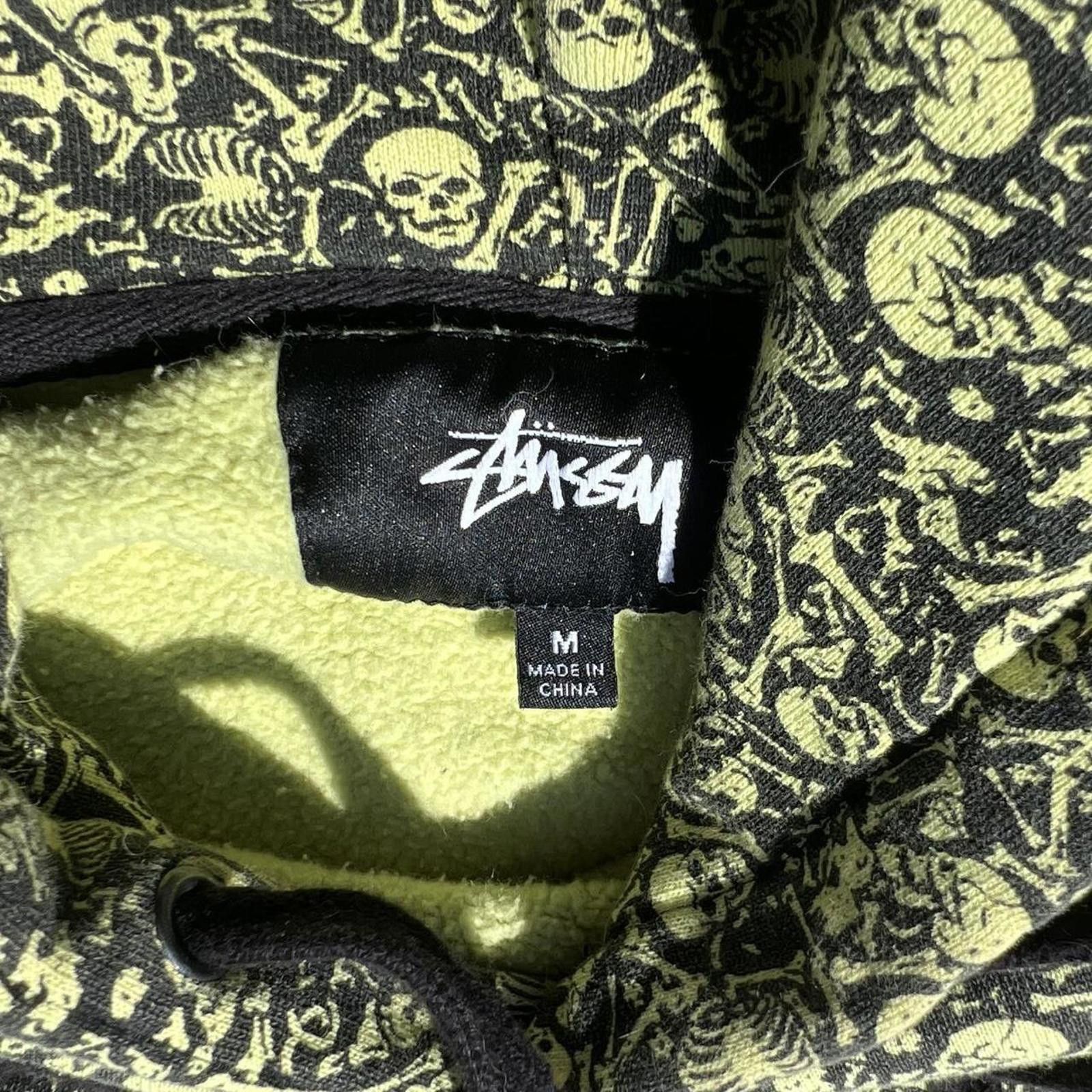 Stussy Stussy Rare Skull + Bones Pattern Hoodie Highlighter Yellow Size US M / EU 48-50 / 2 - 3 Thumbnail
