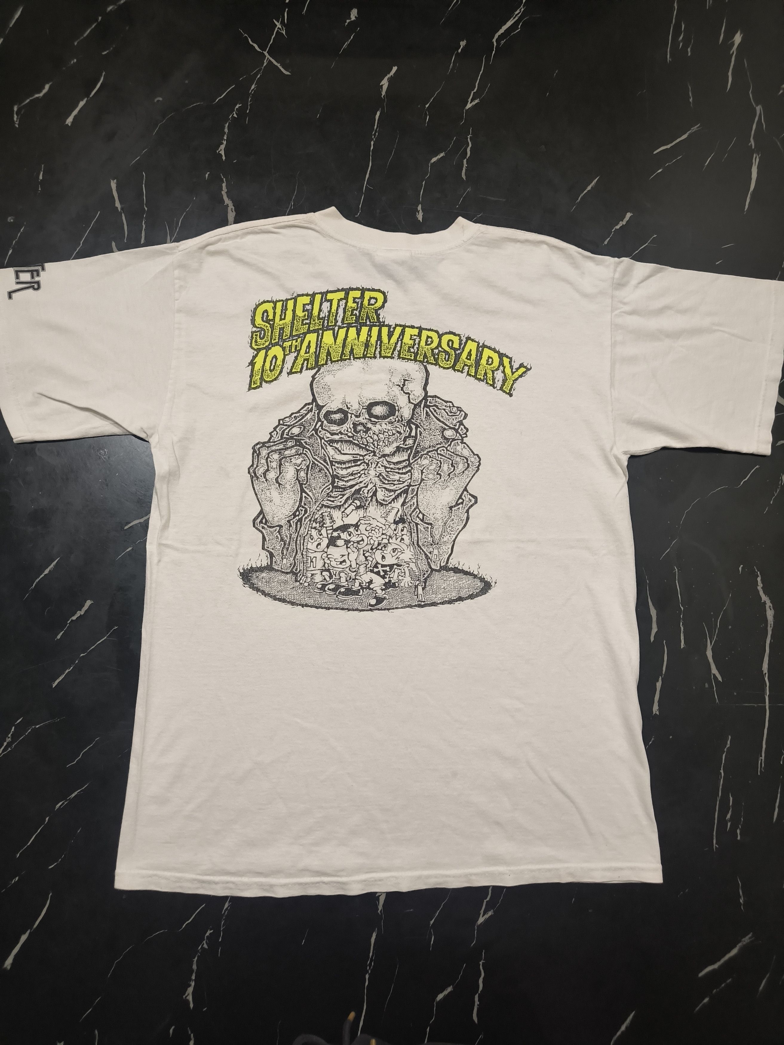 Band Tees Vintage 90s Shelter "10th anniversary" shirt Size US L / EU 52-54 / 3 - 2 Thumbnail