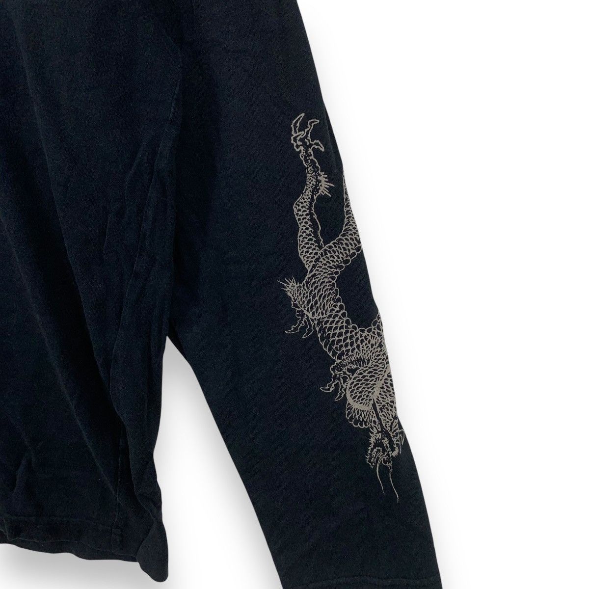 Japanese Brand JAPAN TRADITIONAL CROWS Dragon Ryu Embroidered Tee Shirt Size L / US 10 / IT 46 - 6 Thumbnail