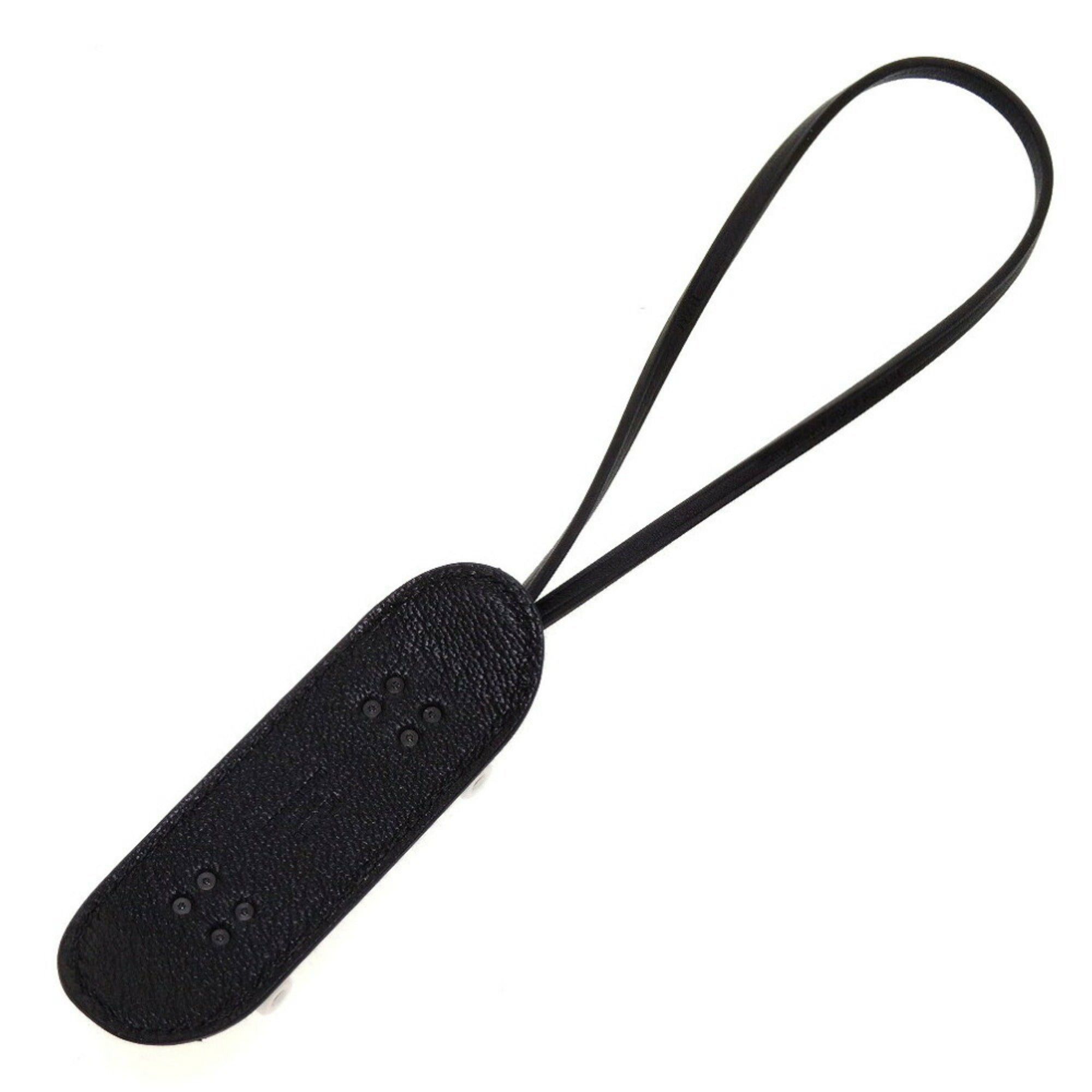 image of Hermes Finger Skateboard U Engraved Chevre Swift Black Charm, Women's