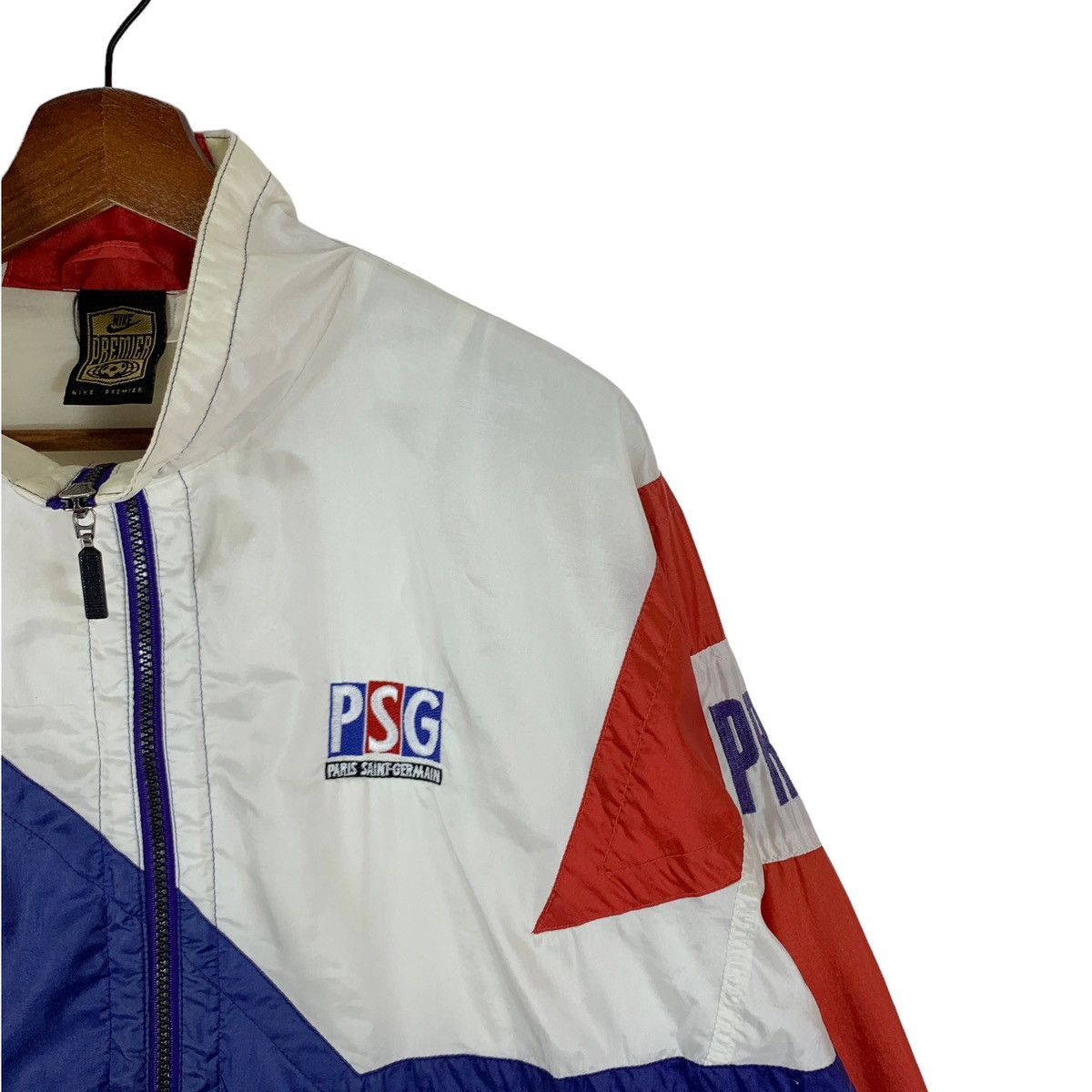 Nike × Vintage VINTAGE 90S NIKE SWOOSH PSG SPORTSWEAR LIGHT ZIPPER JACKET Size US M / EU 48-50 / 2 - 5 Thumbnail