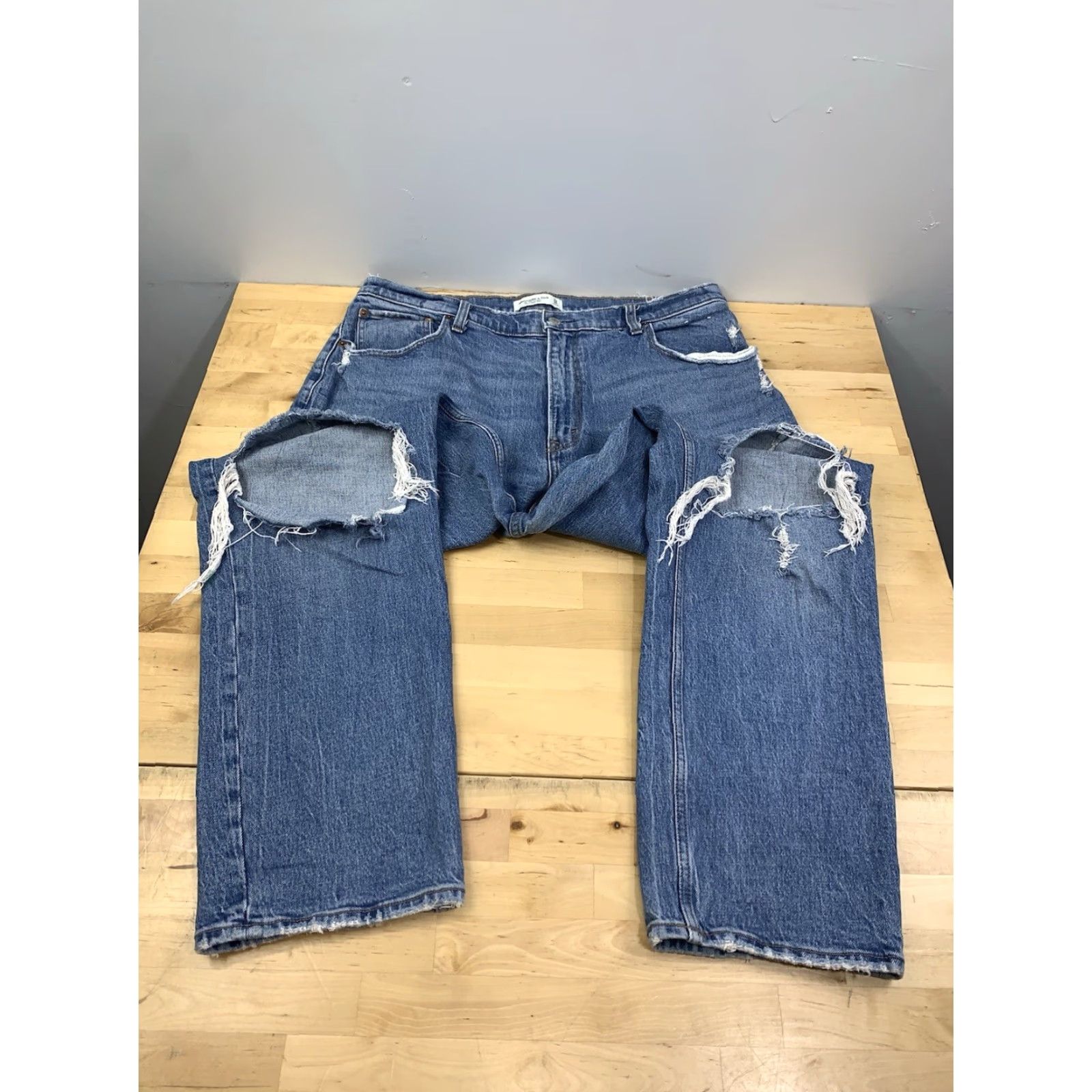 Abercrombie & Fitch Abercrombie & Fitch Jeans 33/16r Blue 90's Straight High Rise Curve Love Womens Jeans 30 In Inseam Size 24" / US 00 / IT 34 - 2 Thumbnail