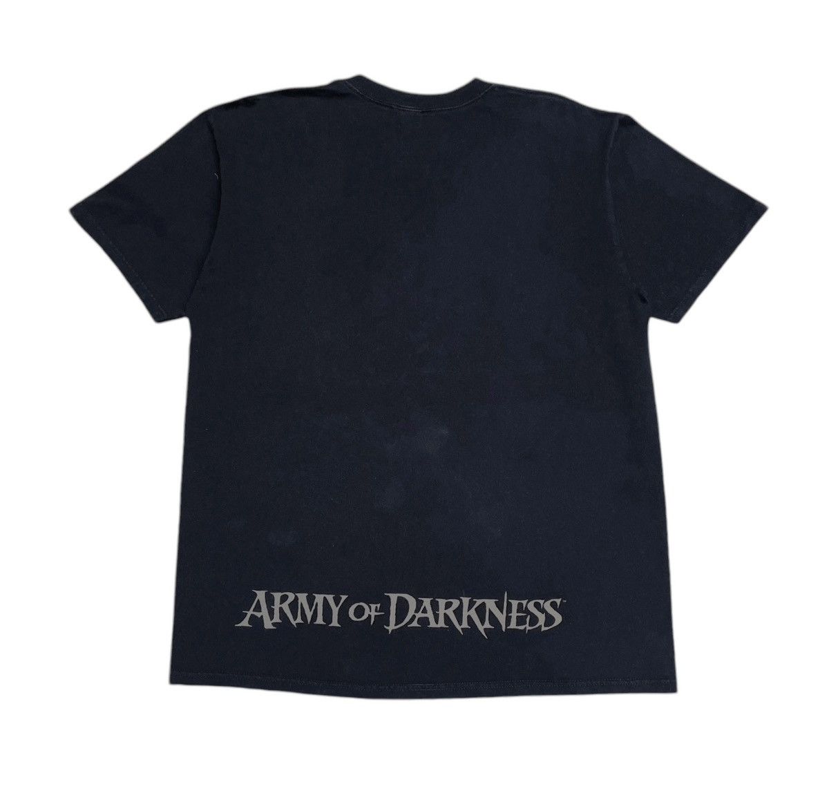 Vintage Rare Vintage Movie Horror Army Of Darkness T-shirt 2005s Size US L / EU 52-54 / 3 - 2 Thumbnail