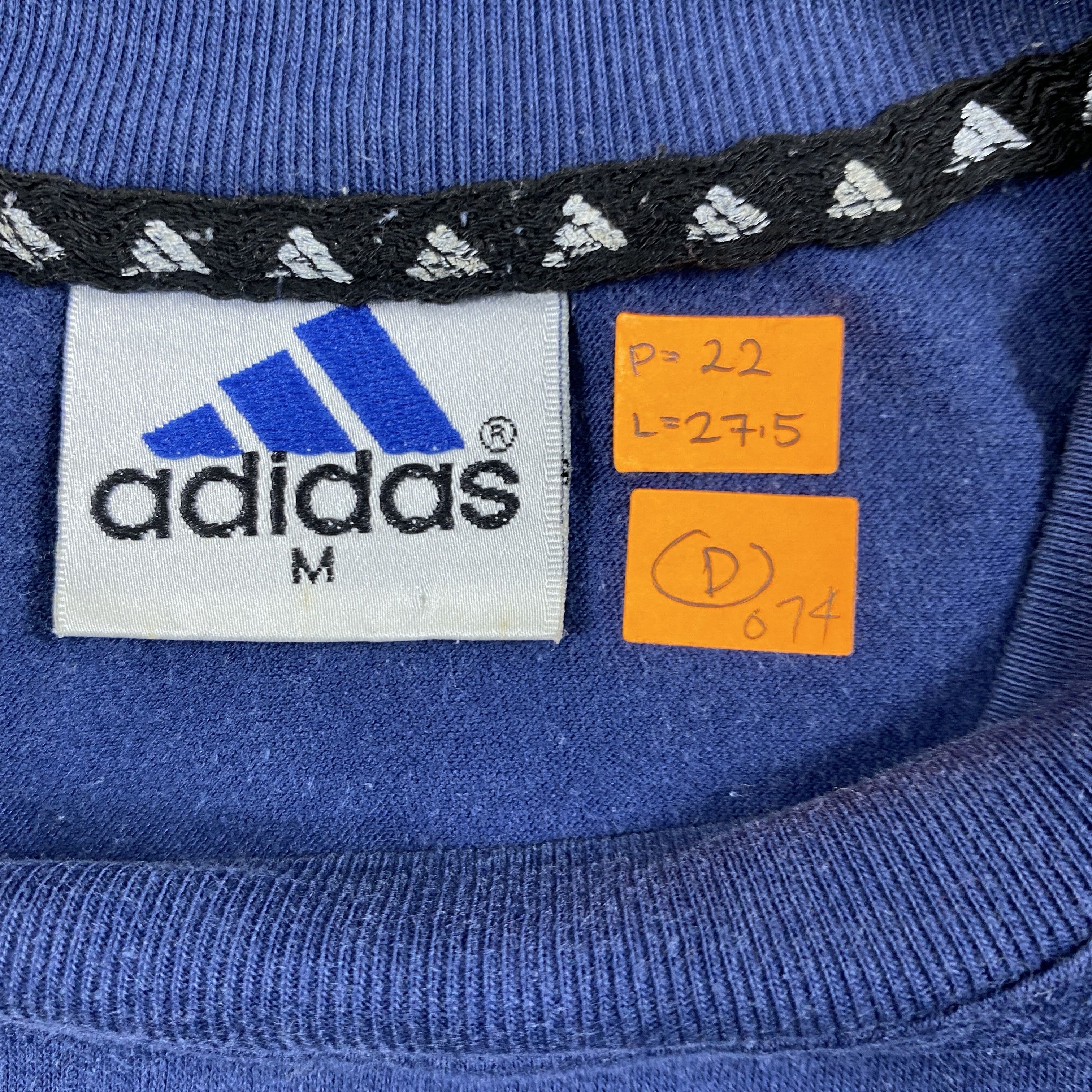 Adidas Vintage Adidas Big Logo T-shirt - D074 Size US M / EU 48-50 / 2 - 5 Thumbnail