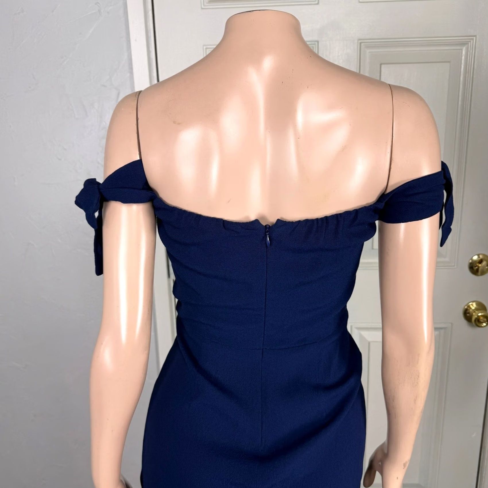 Reformation Reformation Dress 4 Navy Mini Viscose Off The Shoulder Party Tie Women's Size S / US 4 / IT 40 - 5 Thumbnail