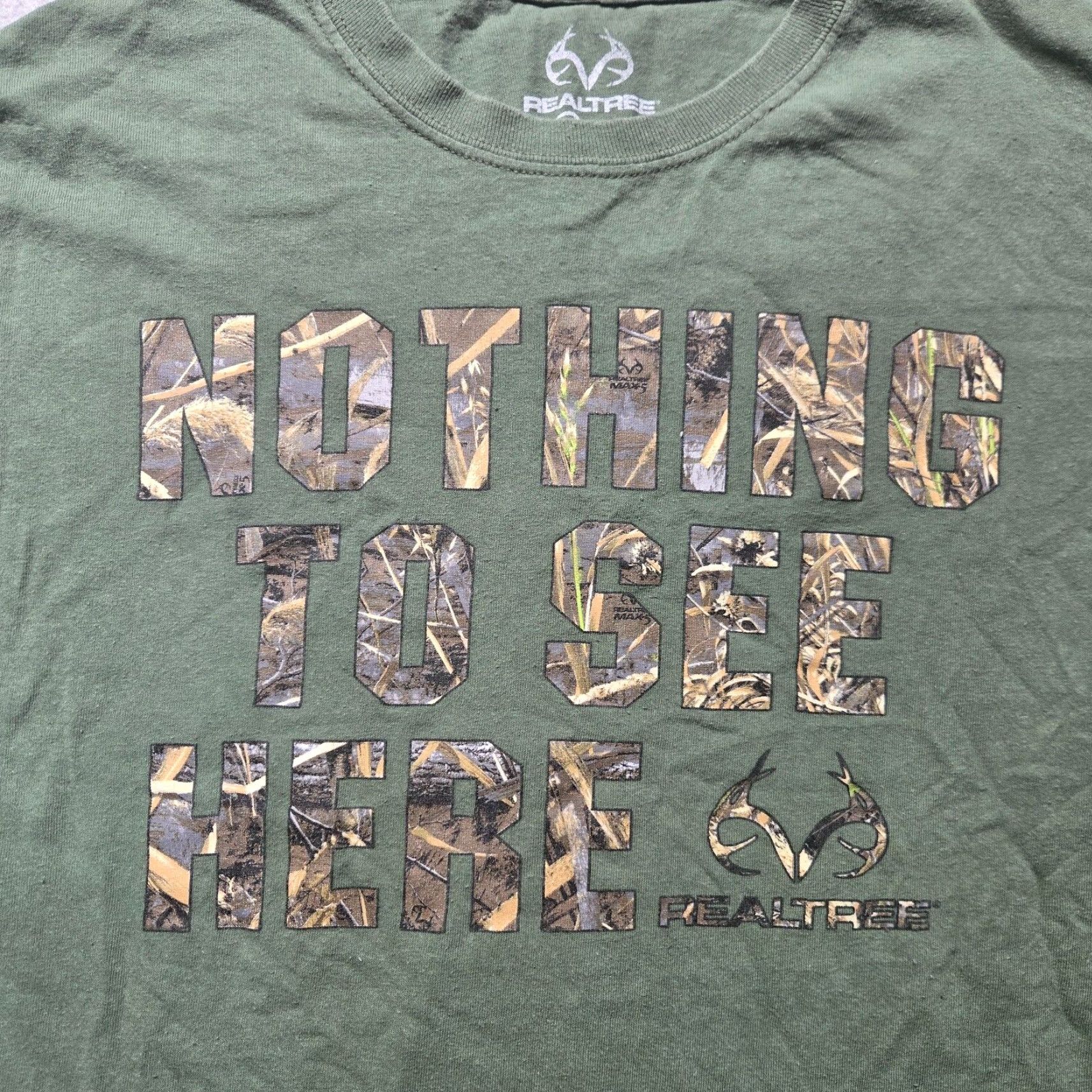 Realtree VINTAGE Real Tree "Nothing to see here" Camo Green T-Shirt Short Sleeve Men's L Large Size US L / EU 52-54 / 3 - 2 Thumbnail