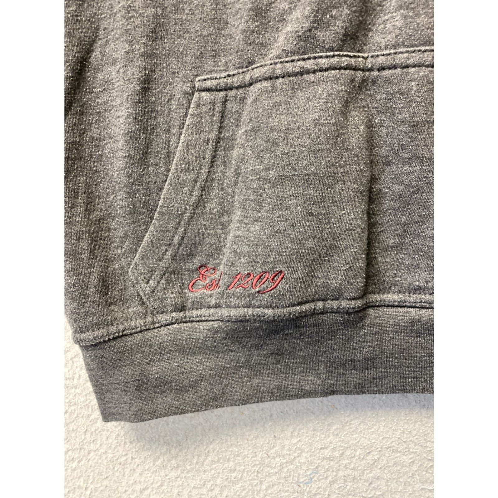 Vintage CAMBRIDGE Official Hoodie XS Gray 104-65 University Of Cambridge Brand Unisex Adults Size XS Regular Pullover College University Logo Gray Hoodie Size US XS / EU 42 / 0 - 2 Thumbnail