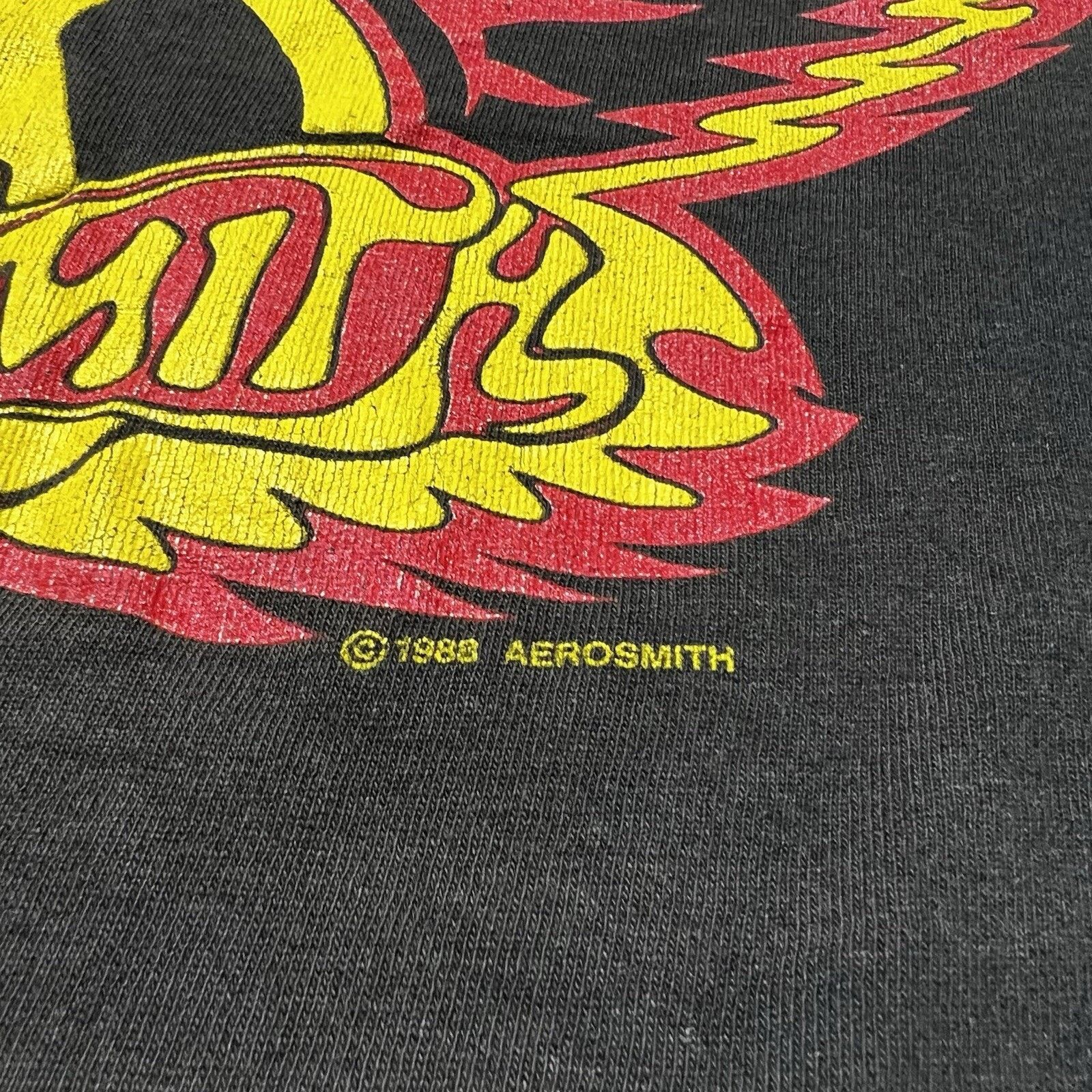Vintage Vintage 1988 Aerosmith Walk This Way Concert T-Shirt Size US M / EU 48-50 / 2 - 4 Thumbnail