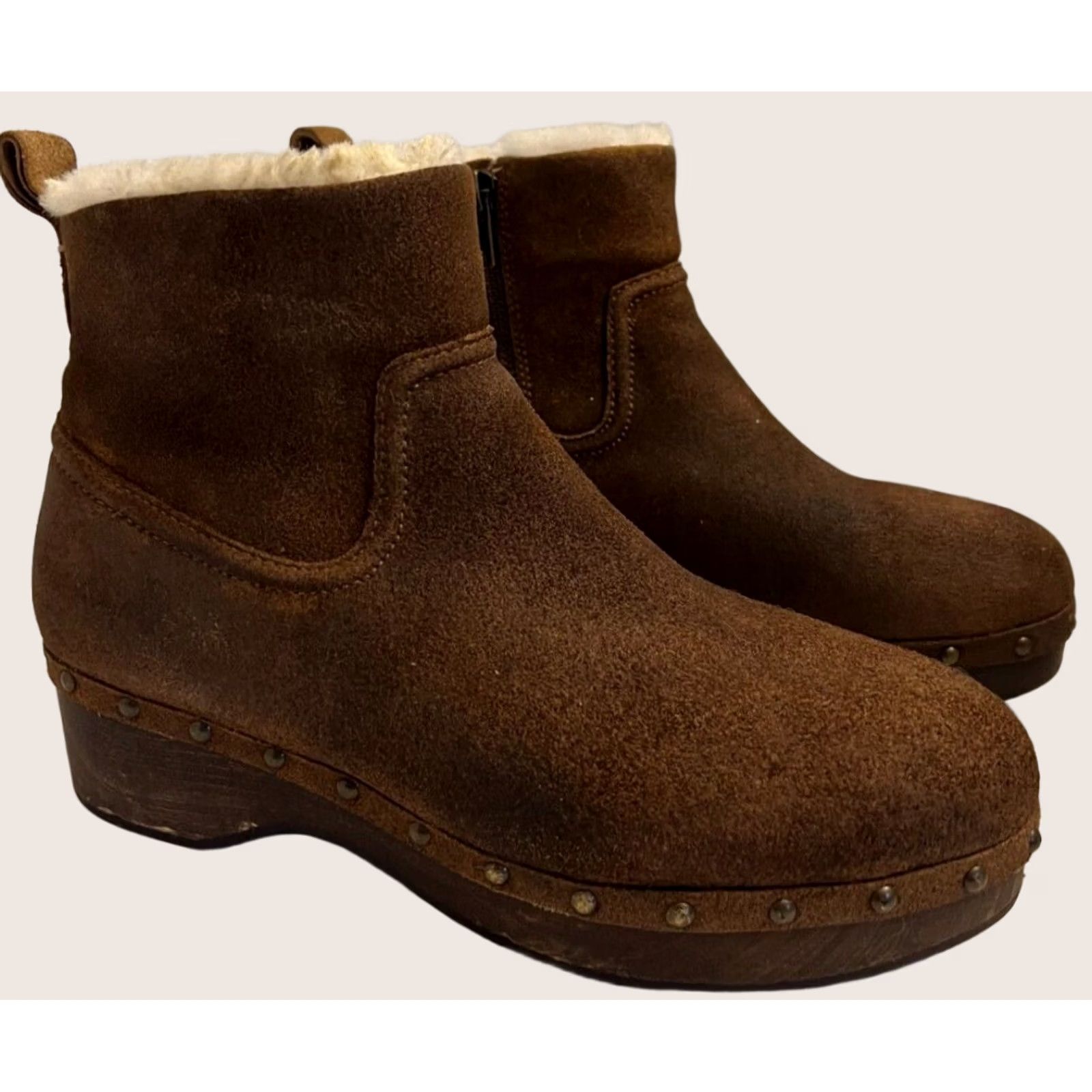 Madewell Madewell Chelsea Boots Women 7 38 Suede Leather Faux Fur Lined Side Zip Pull On Size US 7 / IT 37 - 1 Thumbnail