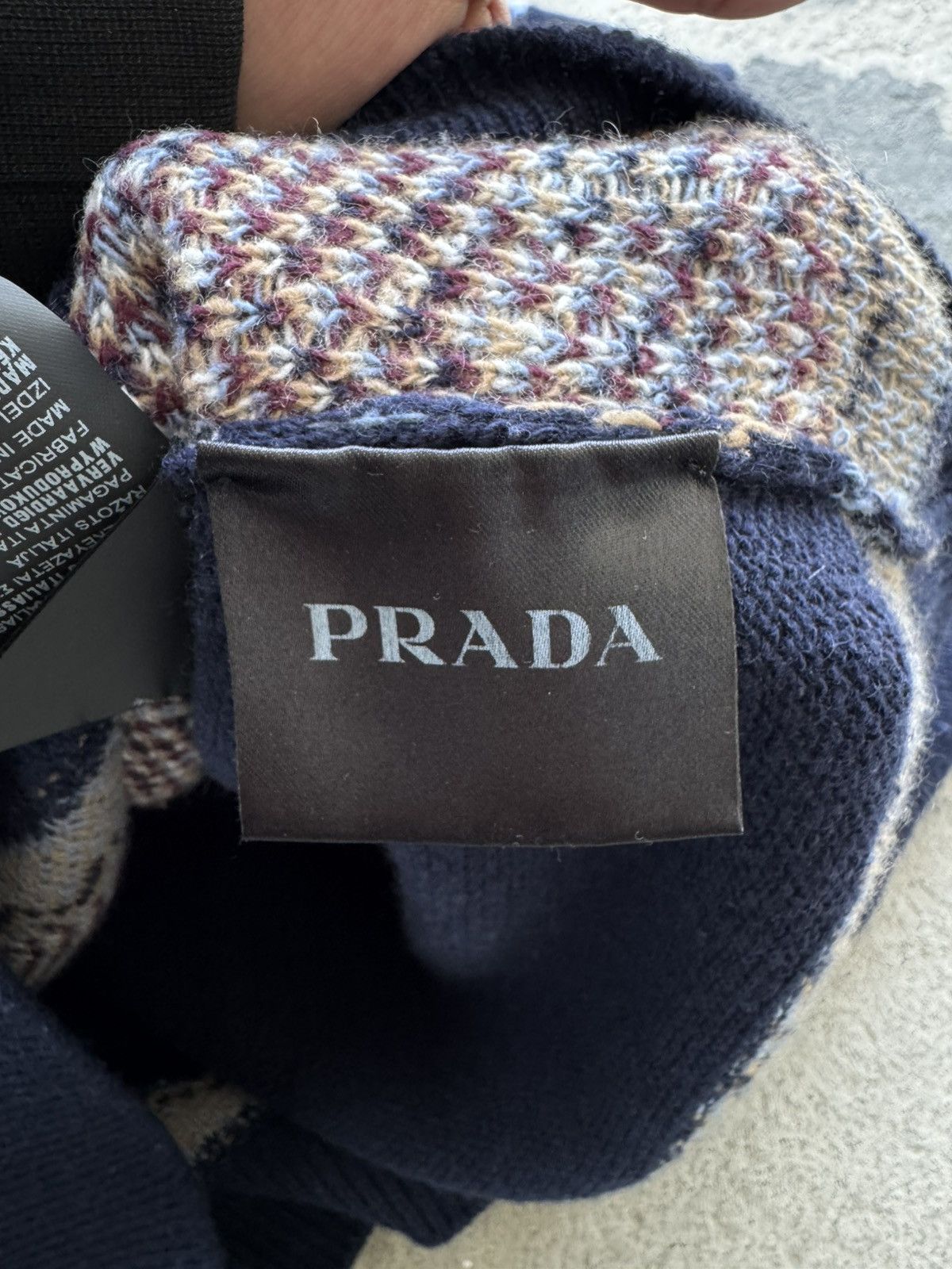 Prada Prada sweater v-neck cashmere Size US L / EU 52-54 / 3 - 4 Thumbnail