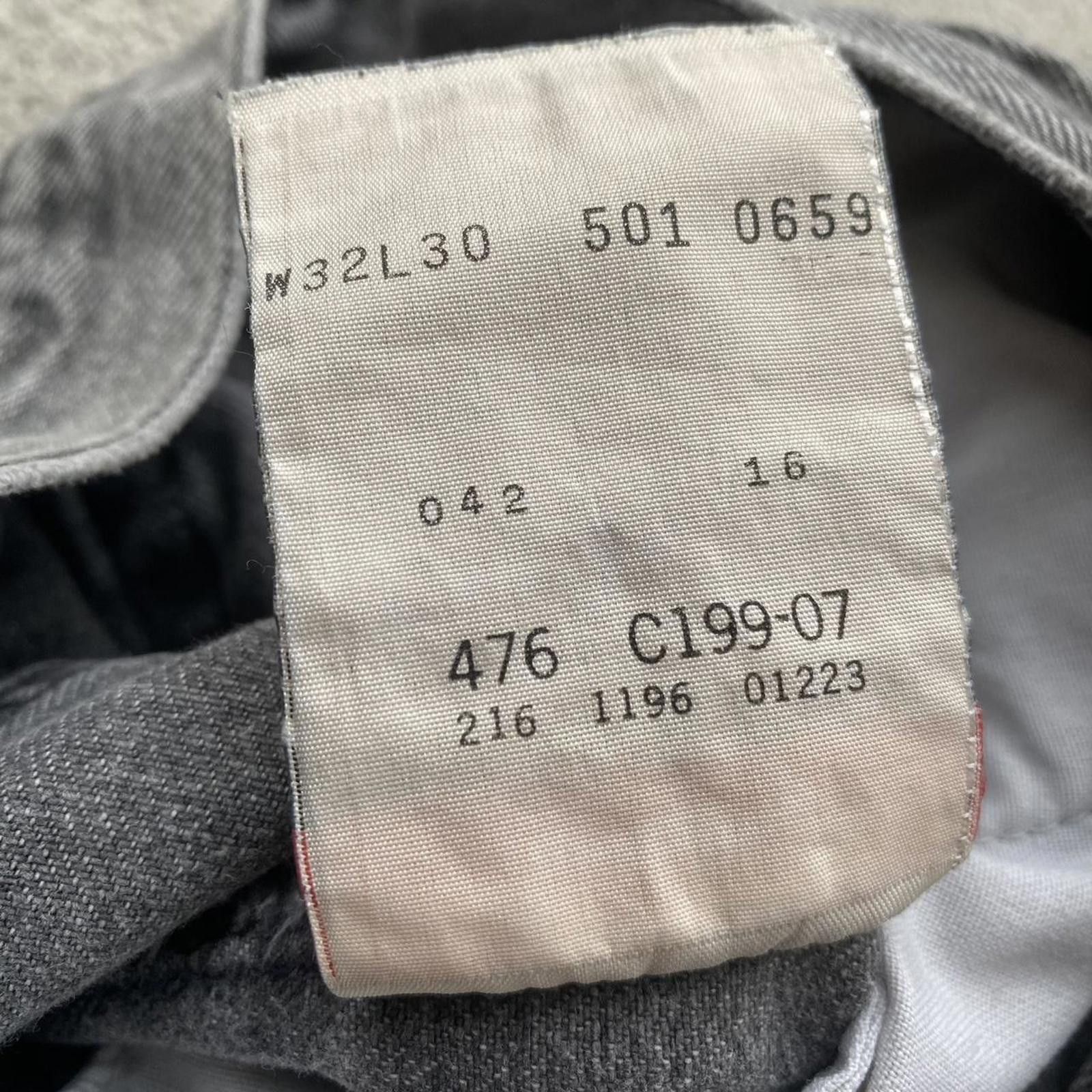 Levi's Vintage Levi’s Distressed Denim Jeans Size US 32 / EU 48 - 8 Thumbnail