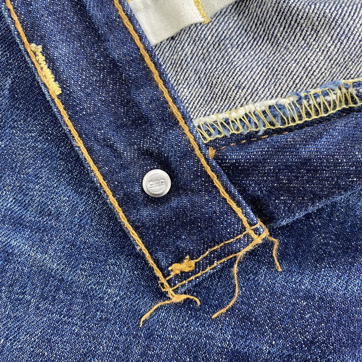Levi's Vintage Clothing 1990s Vintage Levis 517 USA Bell Button Bootcut Flared Jeans Size US 31 - 9 Thumbnail