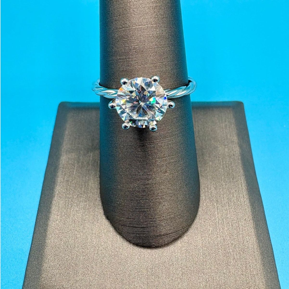 Jewelry Sz 7.5 - VVS1 D Moissanite Ring in AU750 (75% White Gold) Size ONE SIZE - 2 Thumbnail