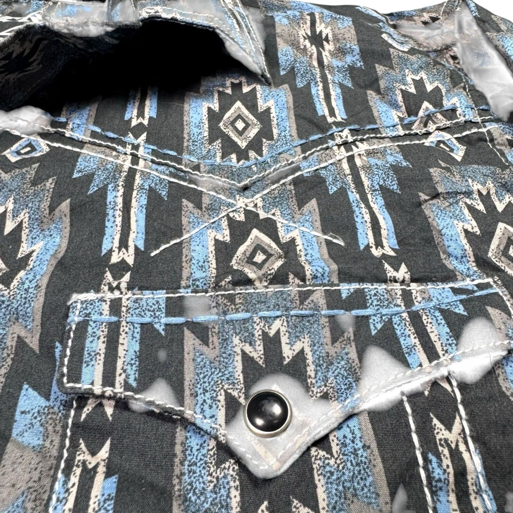 Wrangler Wrangler Rock 47 Shirt Mens L Pearl Snap Aztec Embroidered Western Cowboy Work Shirt Mens L Pearl Snap Aztec Embroidered Western Cowboy Work Size US L / EU 52-54 / 3 - 5 Thumbnail