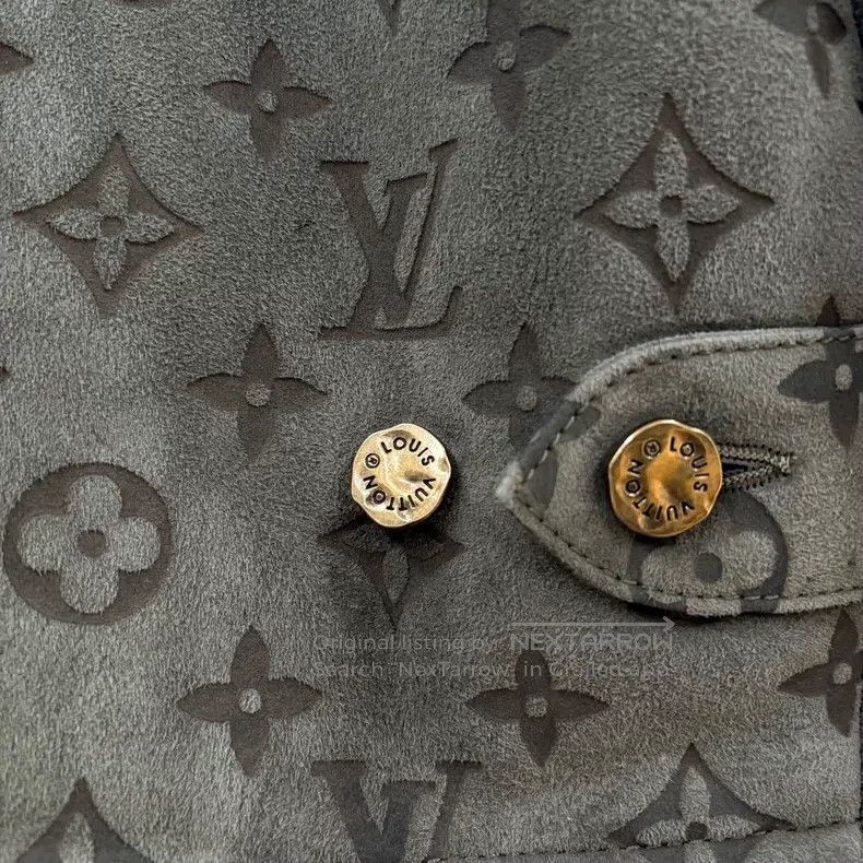 Louis Vuitton Louis Vuitton Lambswool printed brown suede aged fur one-p Size US L / EU 52-54 / 3 - 7 Thumbnail