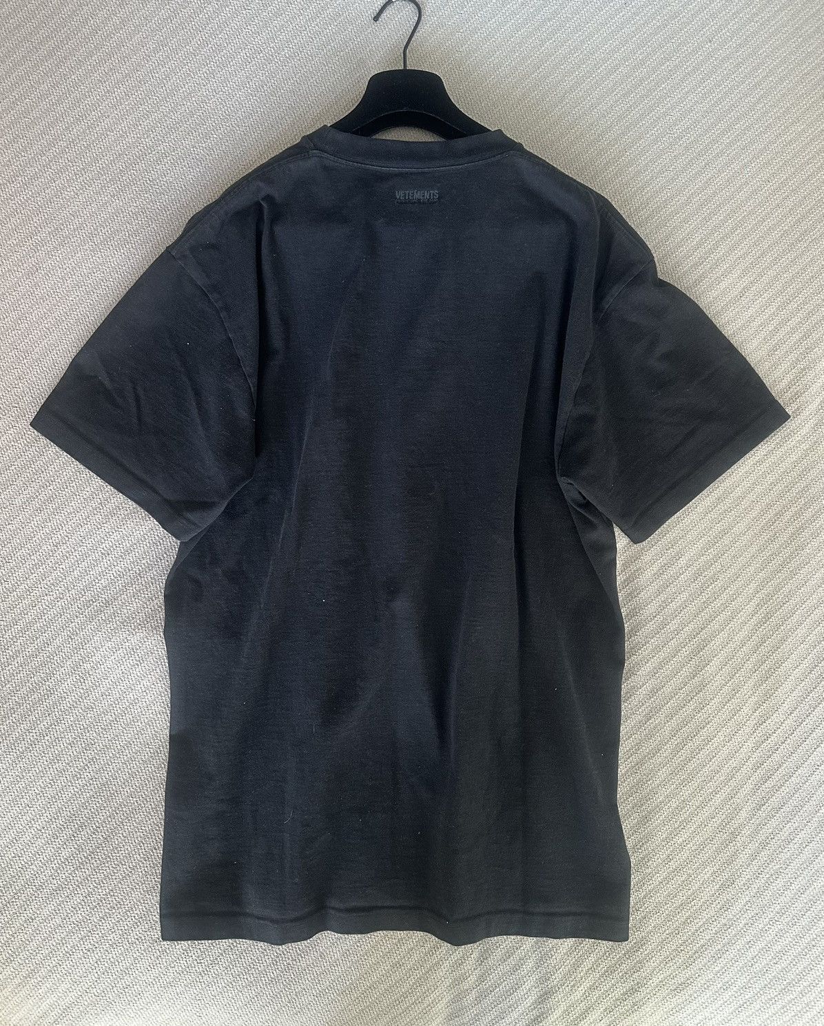 Vetements SS19 Bullet Tee in Large Size US L / EU 52-54 / 3 - 2 Thumbnail
