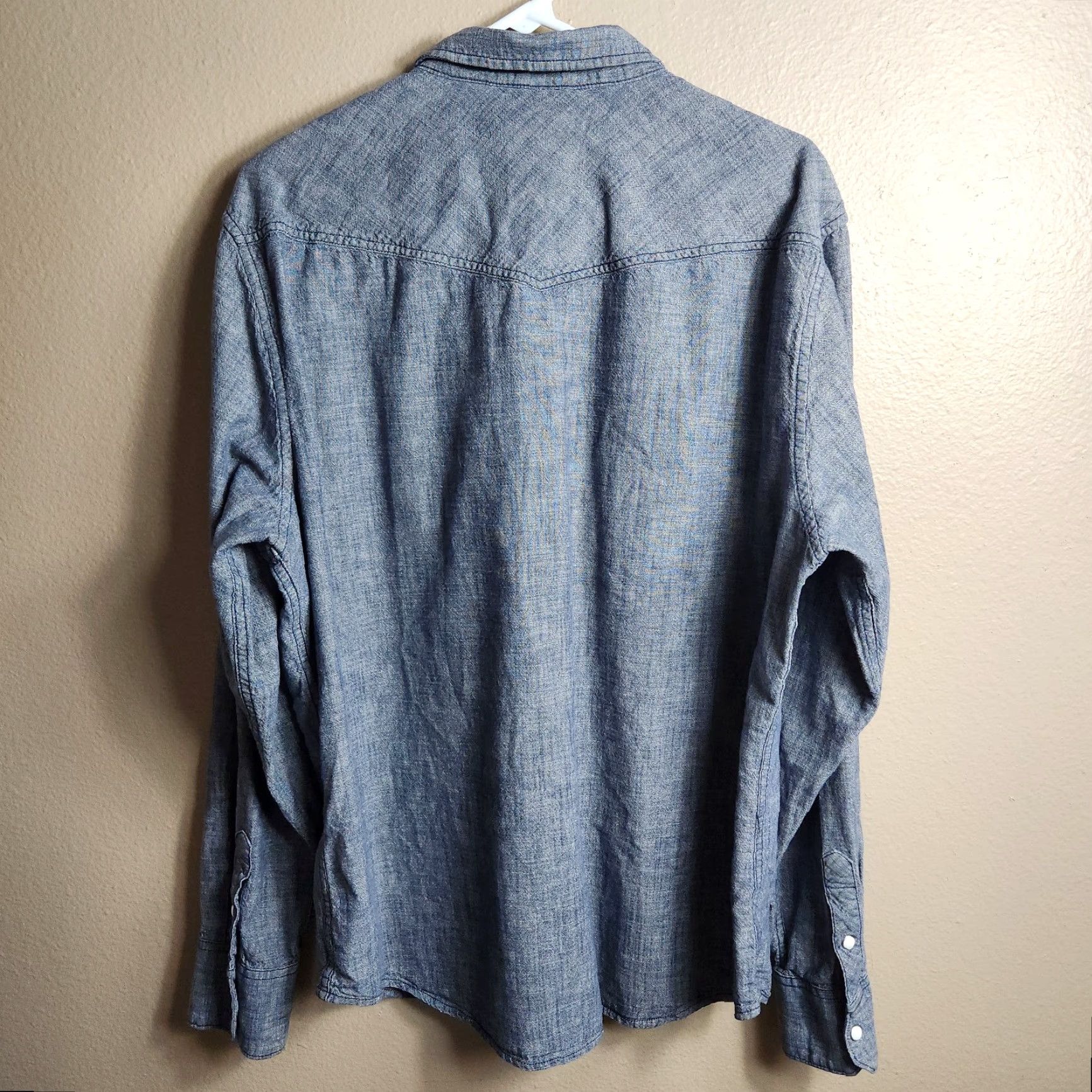 Levi's Levi's Mens Long Sleeve Pearl Snap Western Shirt L Blue Cotton Button-Up Shirt Western Mens Regular Size L Size US L / EU 52-54 / 3 - 3 Thumbnail