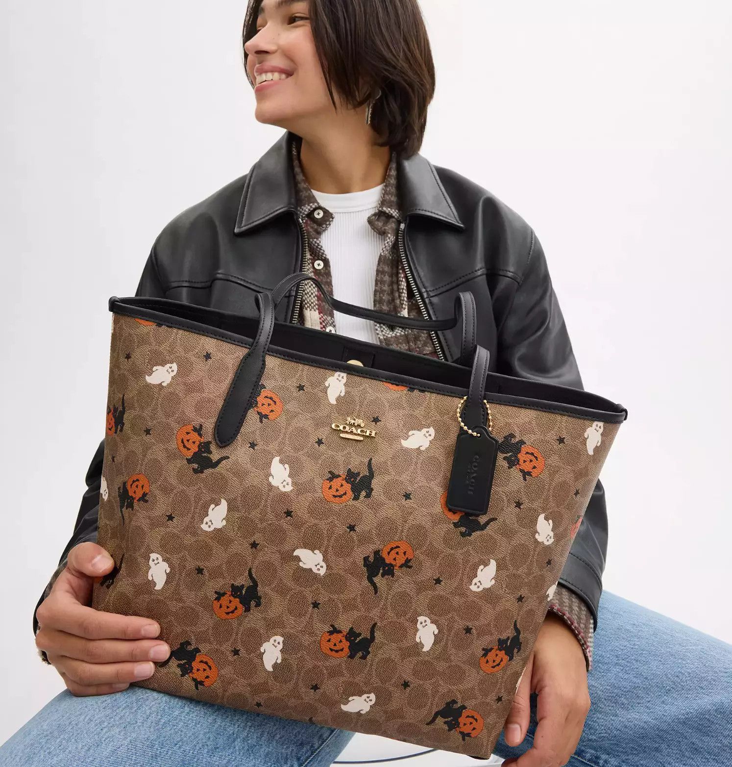Coach City Tote In Signature Canvas With Halloween Print CW450 Size ONE SIZE - 9 Thumbnail
