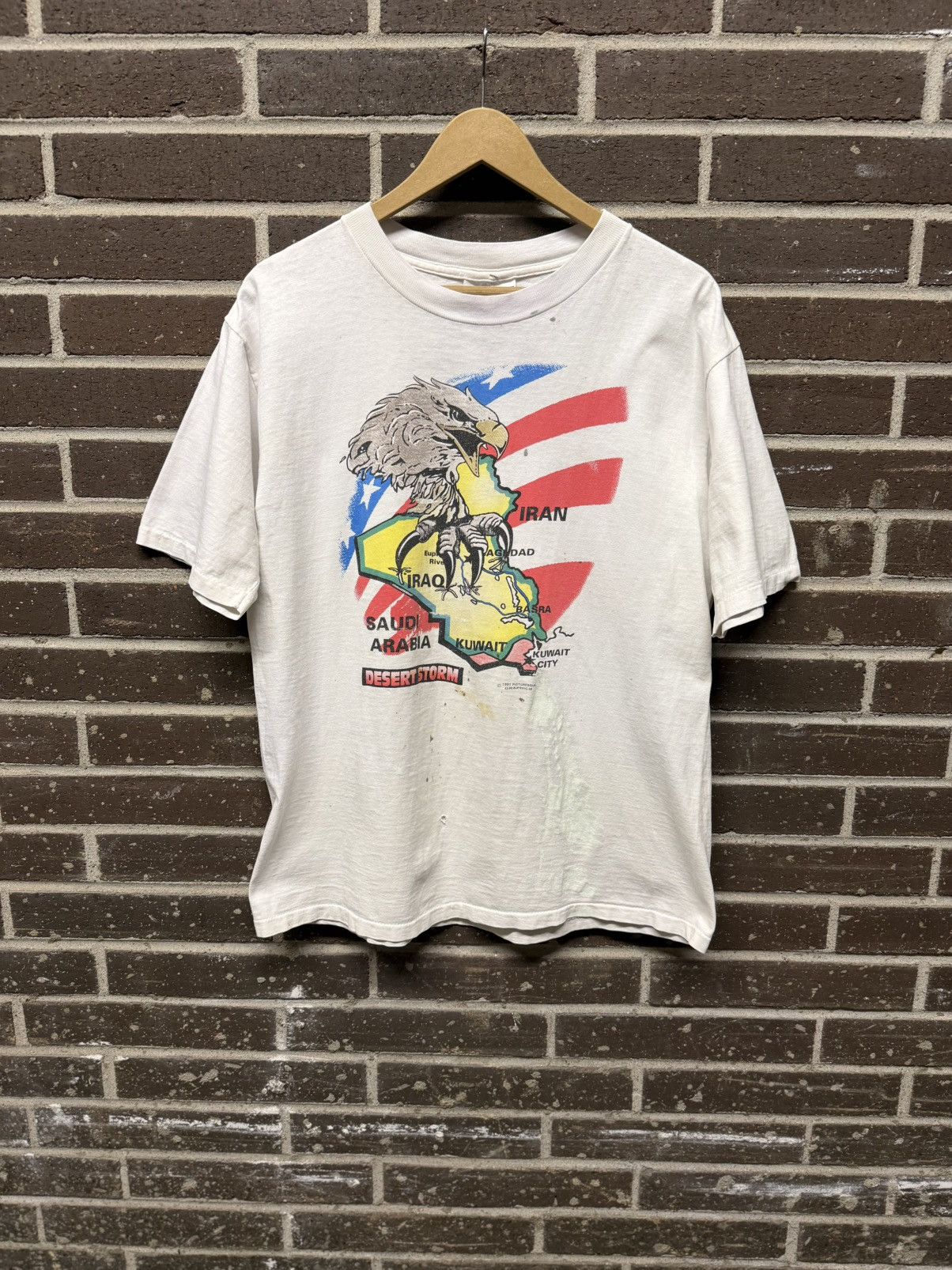 Vintage Thrashed (1991) Desert Storm Army Tee Size US L / EU 52-54 / 3 - 1 Thumbnail