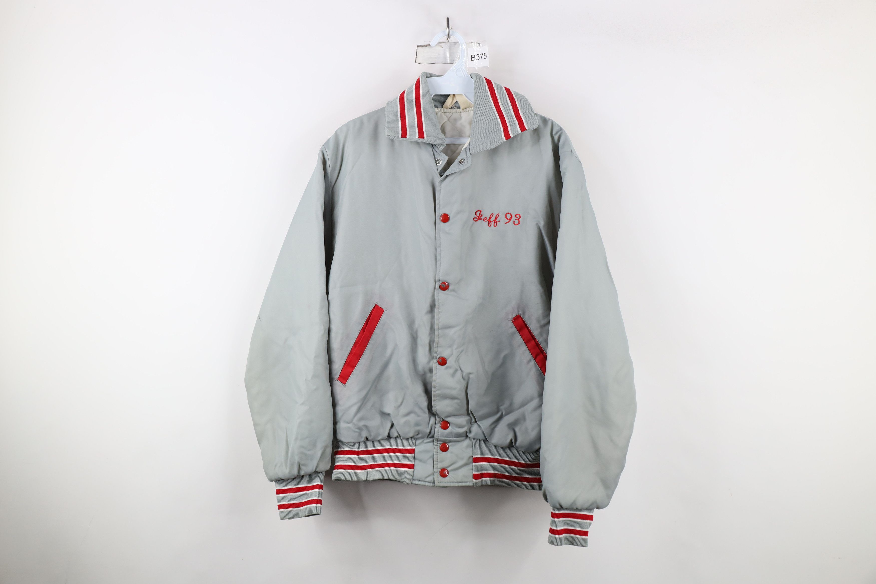 Vintage Vintage 90s Fargeville Basketball Varsity Bomber Jacket USA Size US M / EU 48-50 / 2 - 1 Thumbnail