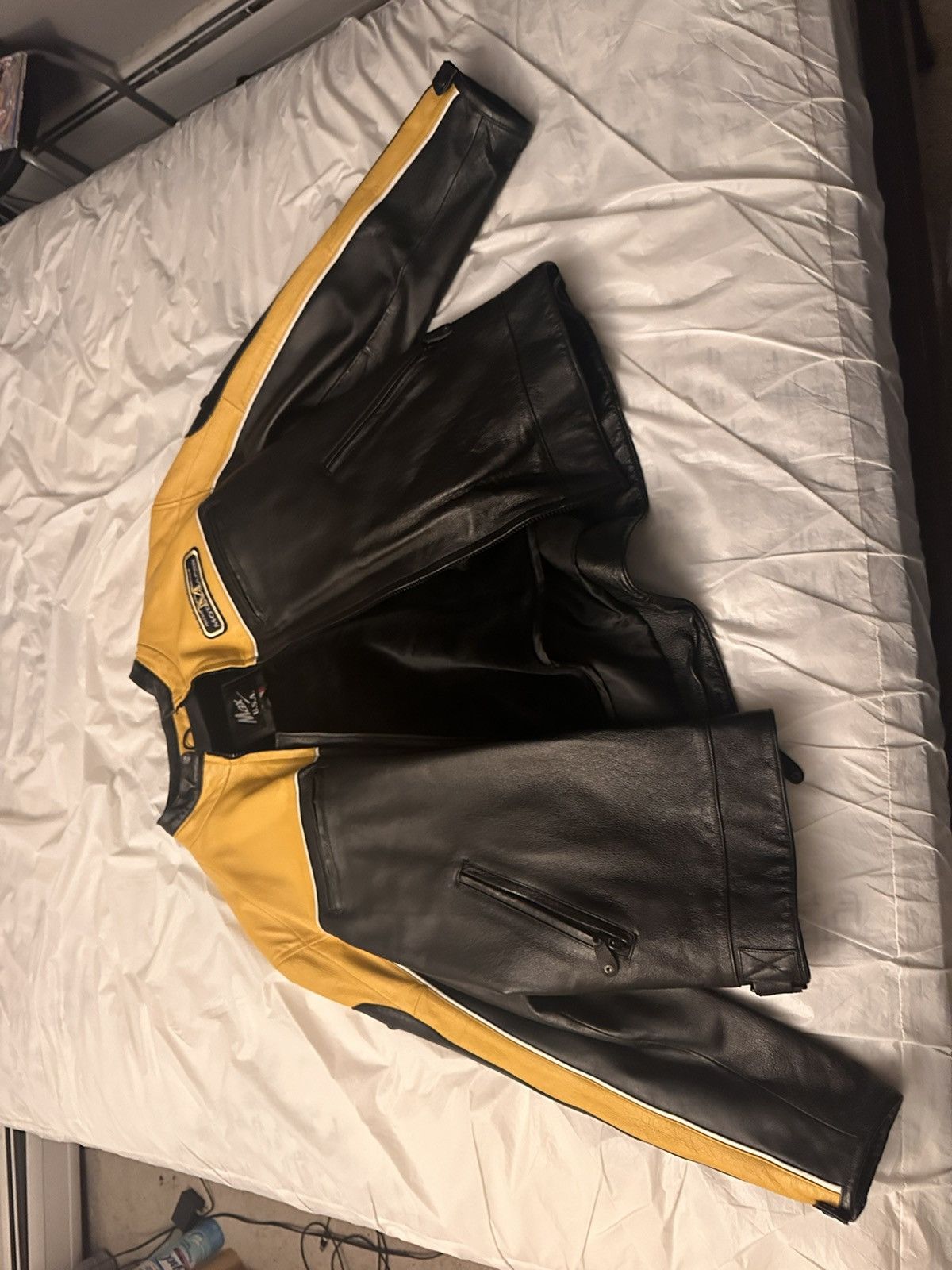 Other Rare black and yellow bomber jacket 2000s 90s style Size US XL / EU 56 / 4 - 2 Thumbnail