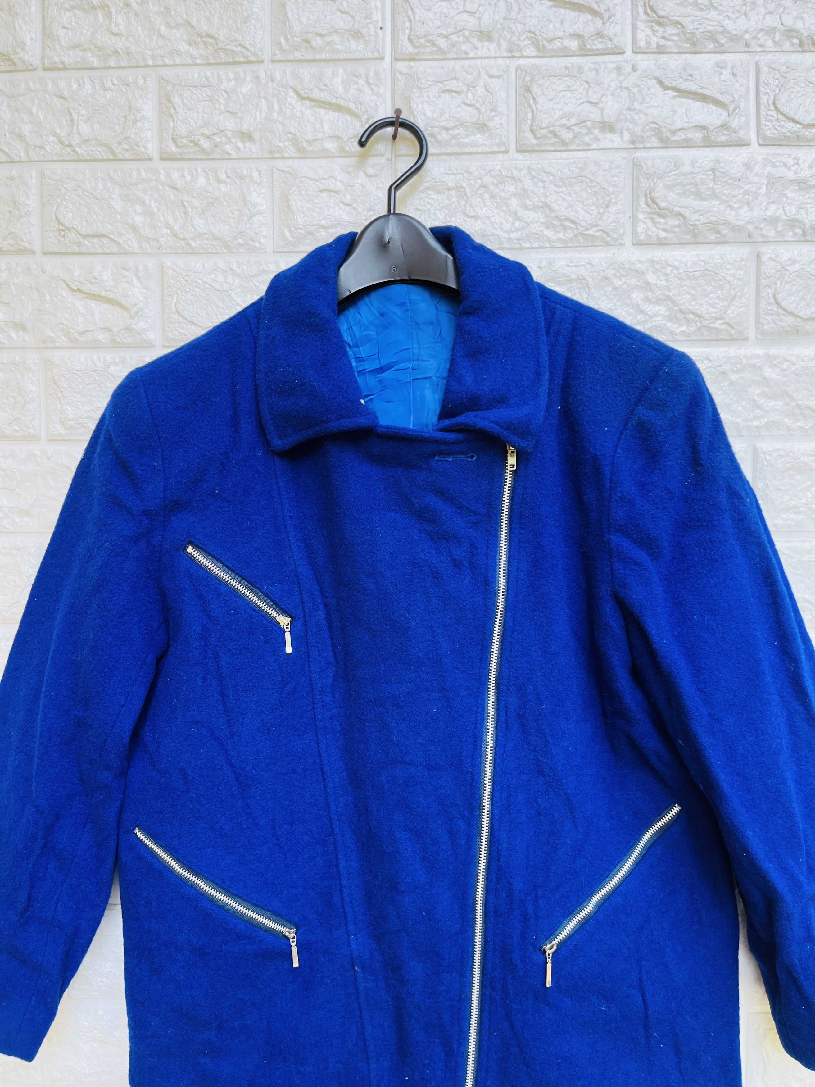 Japanese Brand × Vintage Vintage Blue Designer Fashion Style Jacket Size L / US 10 / IT 46 - 3 Thumbnail