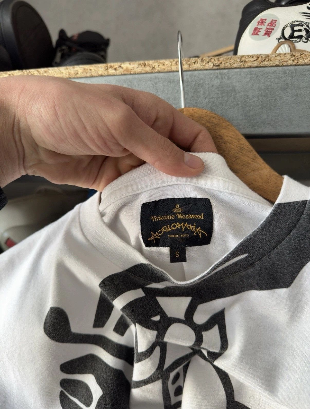 Vivienne Westwood Vivienne Westwood Vintage Big Logo Y2K White T-shirt Men Size US M / EU 48-50 / 2 - 8 Thumbnail