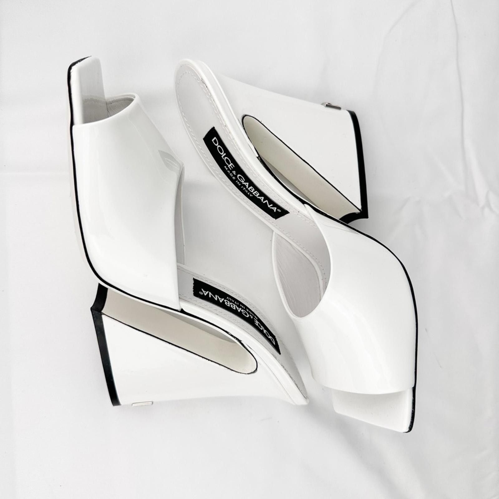 Dolce & Gabbana White Patent Leather Mules Square Toe New EU 39 Size US 9 / IT 39 - 3 Thumbnail
