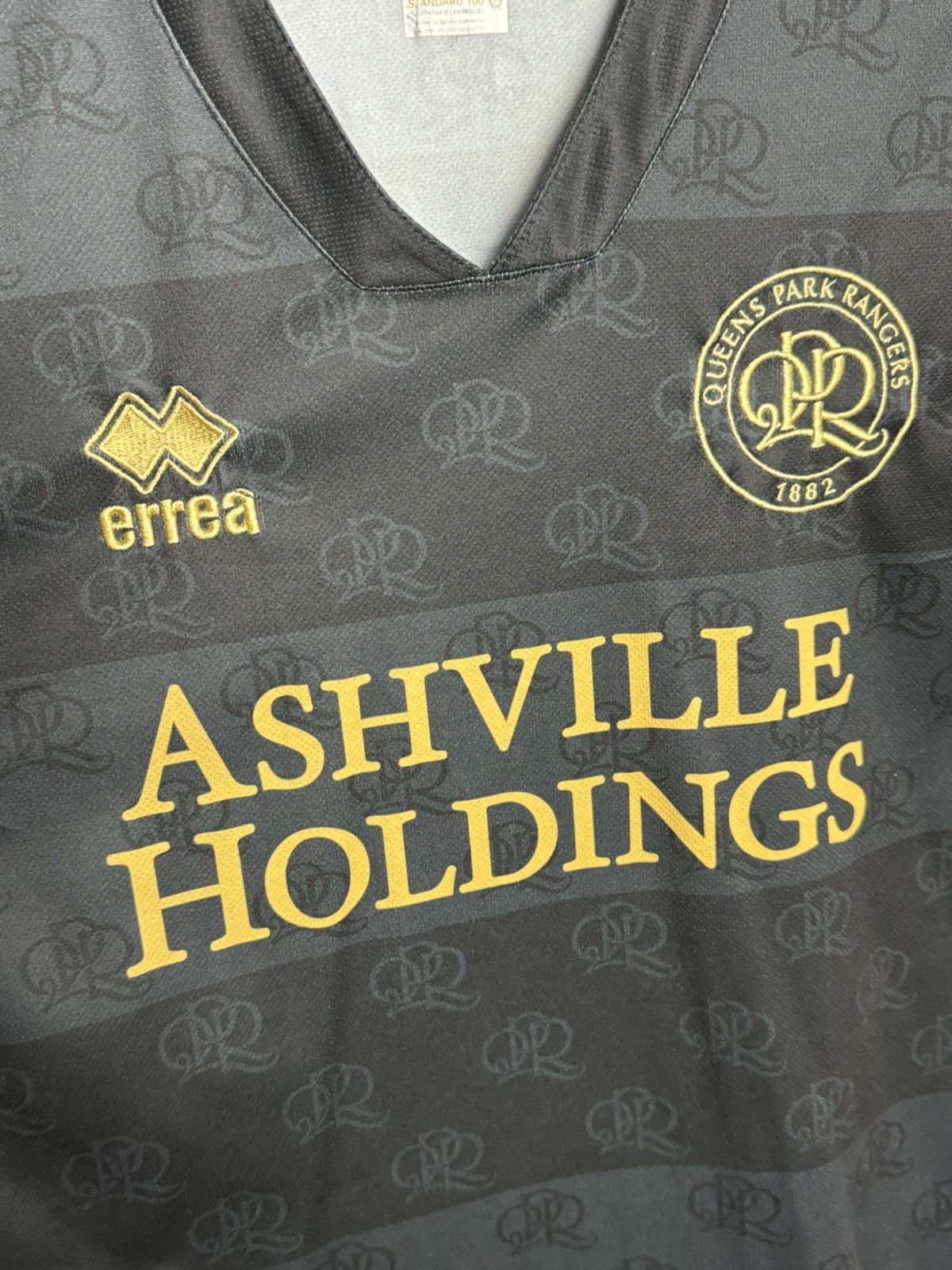 Errea Queens Park Rangers 21/22 Away Dickie Football Jersey Size US L / EU 52-54 / 3 - 4 Thumbnail