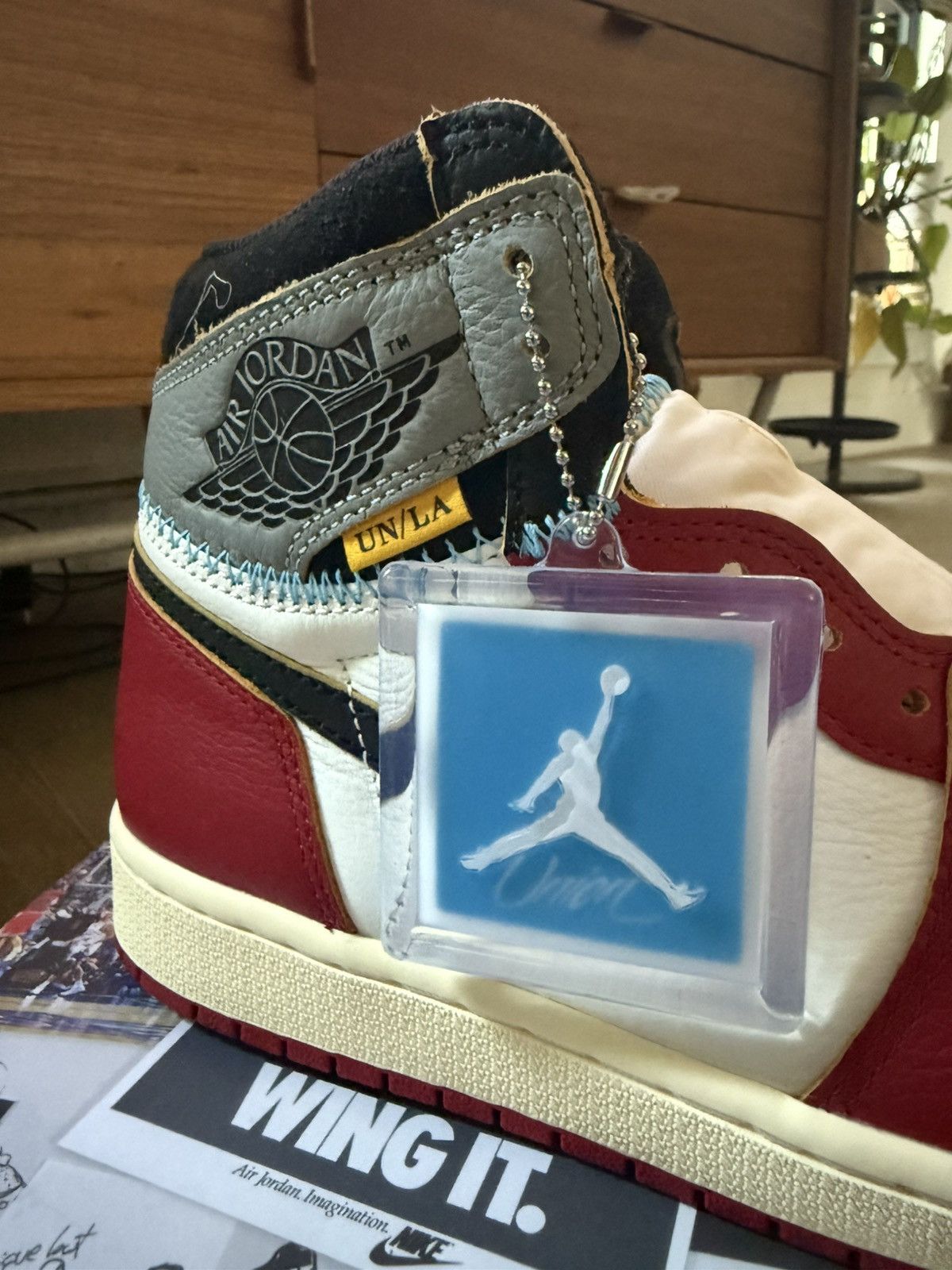 Jordan Brand × Union LA Nike Air Jordan Retro 1 High OG Union LA Chicago Shadow Size US 9.5 / EU 42-43 - 6 Thumbnail