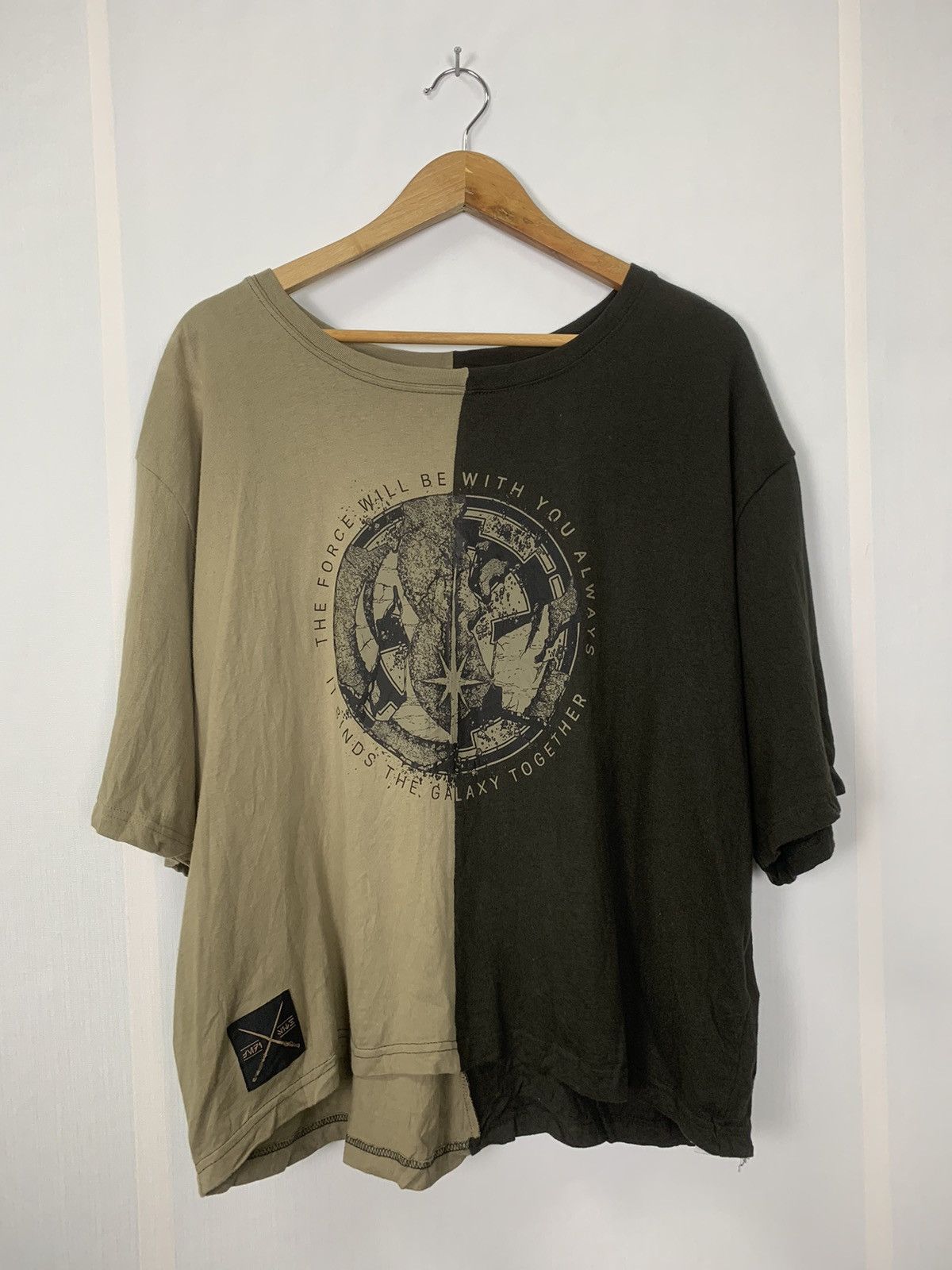 Star Wars Star Wars Women’s Tee Size US L / EU 52-54 / 3 - 1 Thumbnail