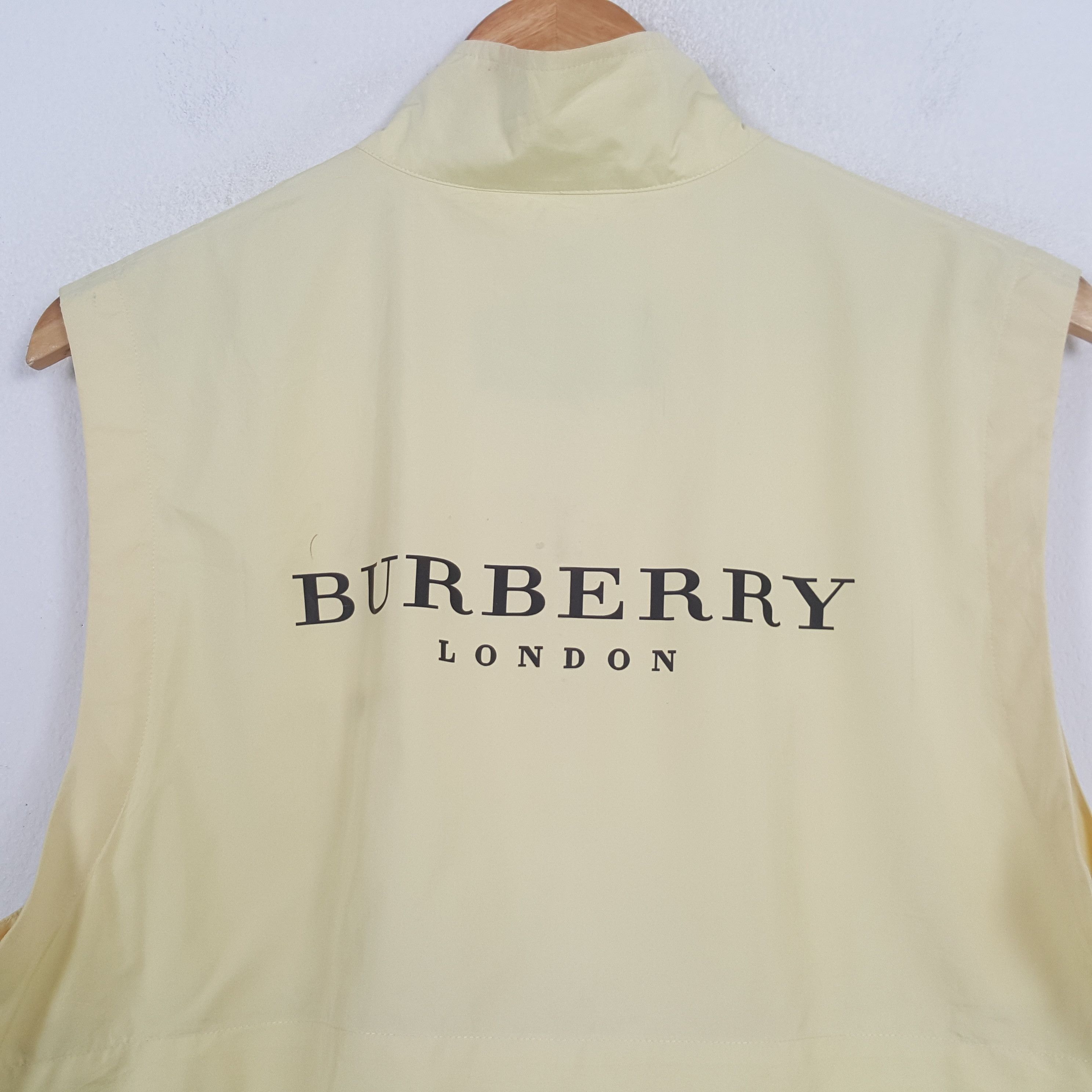 Burberry × Vintage Vintage BURBERRY LONDON Fashion Brand Vest C285N52 Size US L / EU 52-54 / 3 - 2 Thumbnail