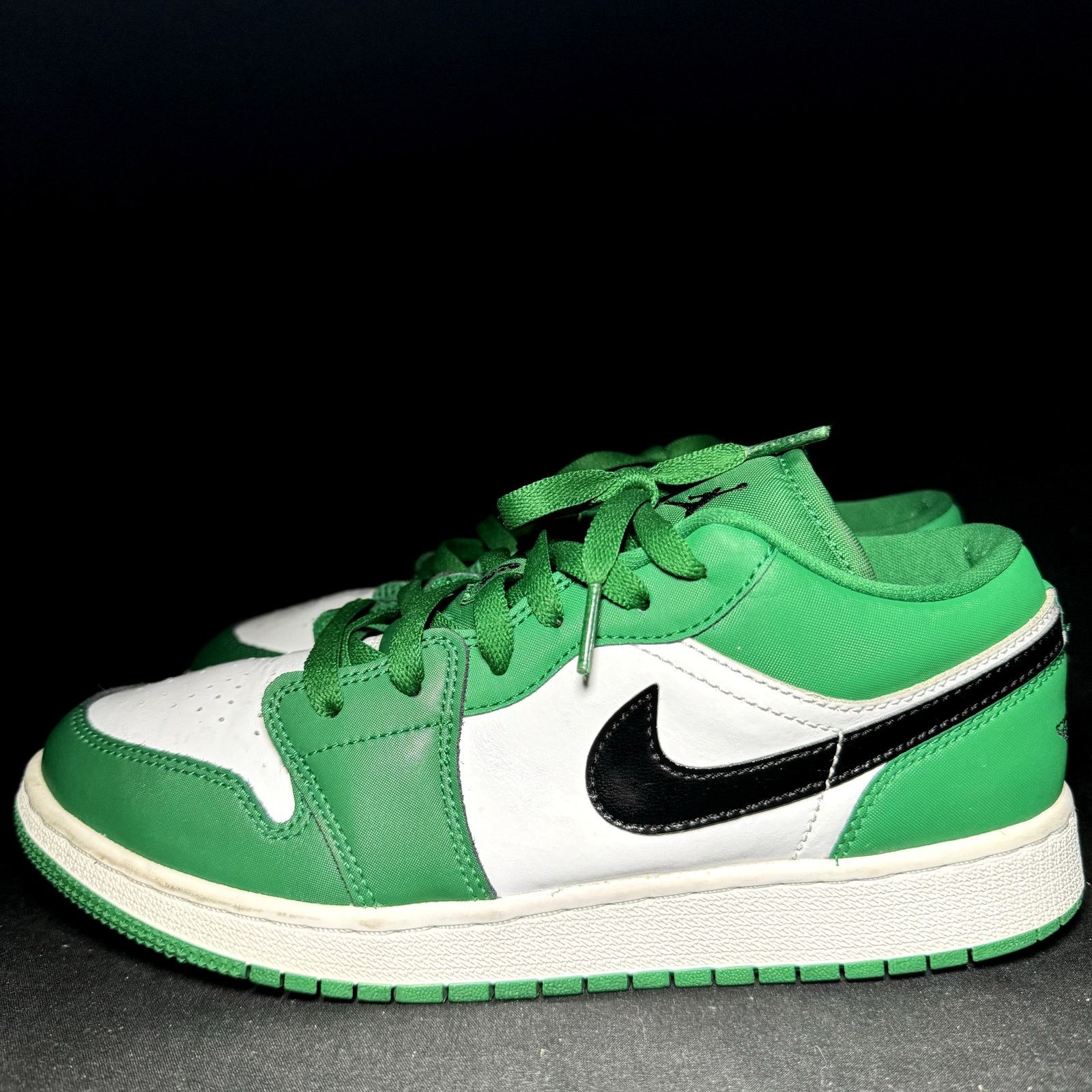 Jordan Brand × Nike Size 7 - Air Jordan 1 Low GS Pine Green 2020 Men's Shoes Size US 7 / EU 40 - 8 Thumbnail
