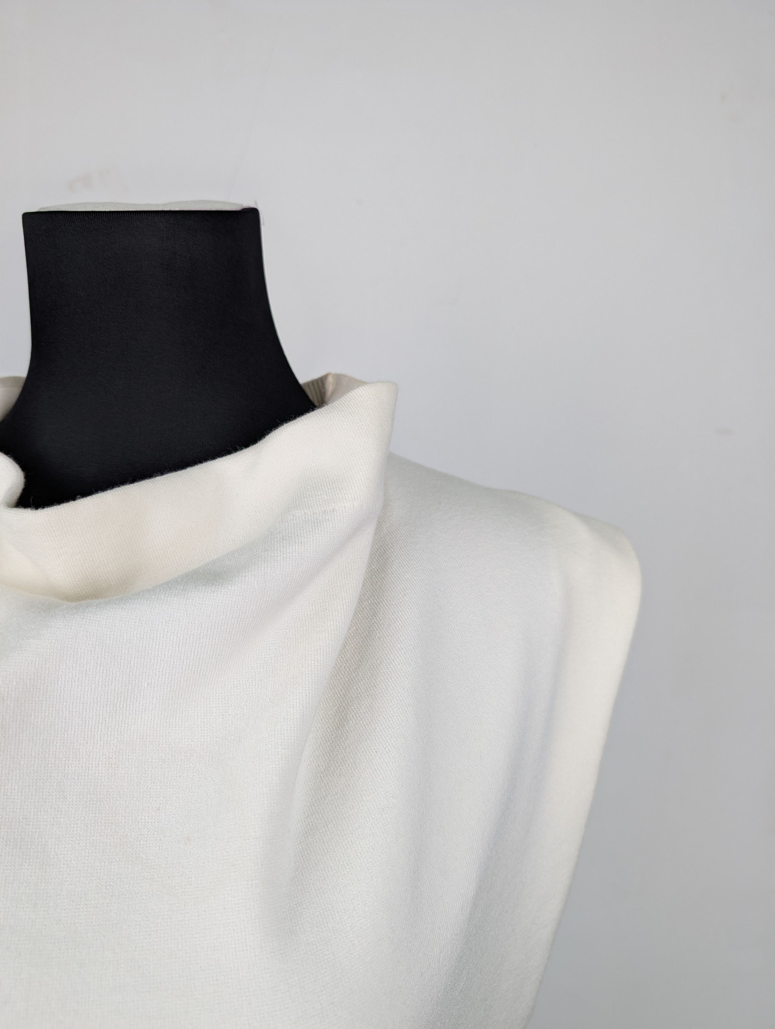 3.1 Phillip Lim 3.1 Philip Lim Cream Sleeveless Top With Dropping Neck Line Size XS / US 0-2 / IT 36-38 - 5 Thumbnail