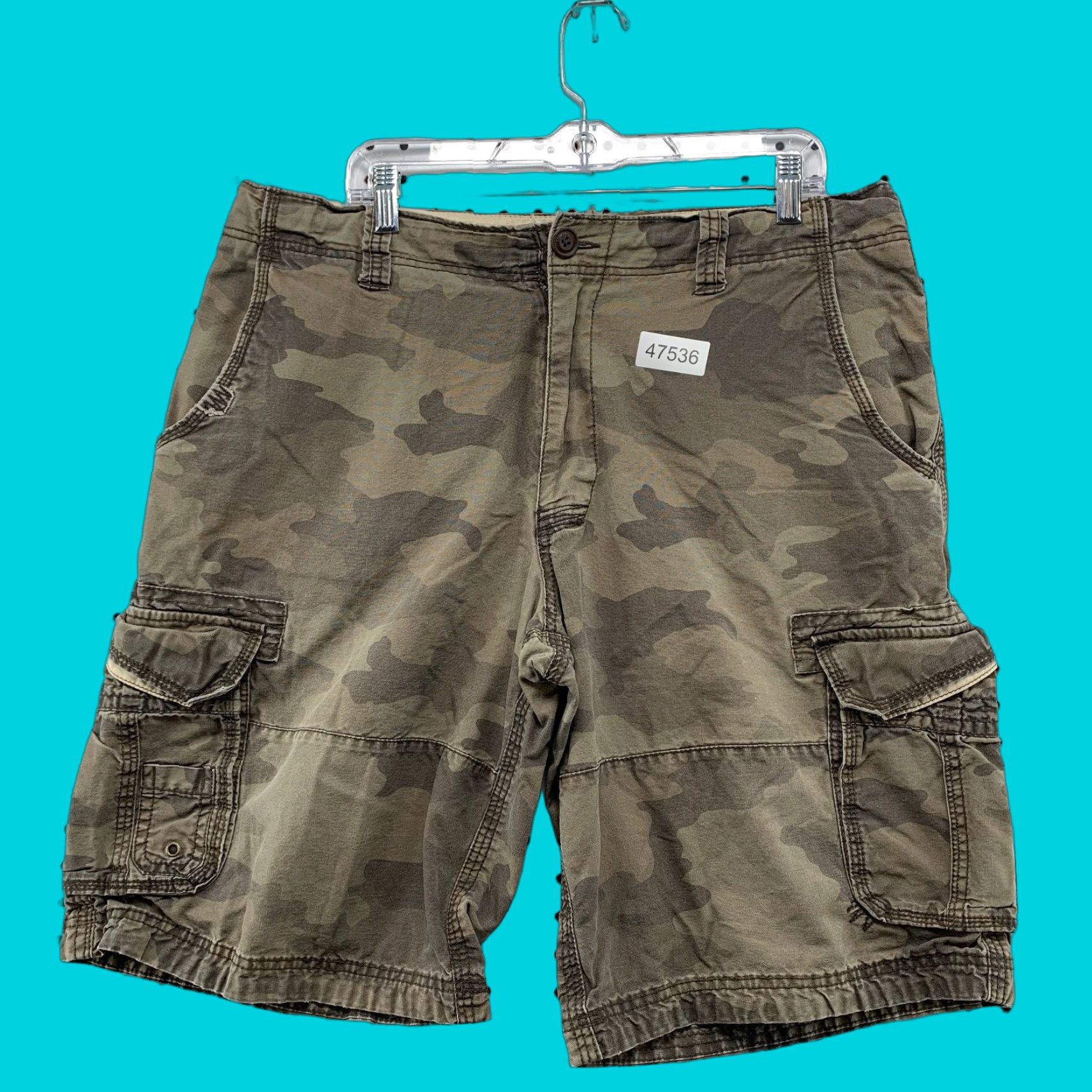 Vintage VINTAGE Aeropostale Cargo Shorts Mens 36 Camouflage 38x12 Beige Army Cargo Pocket 90s Y2K Mens Size US 36 / EU 52 - 1 Thumbnail