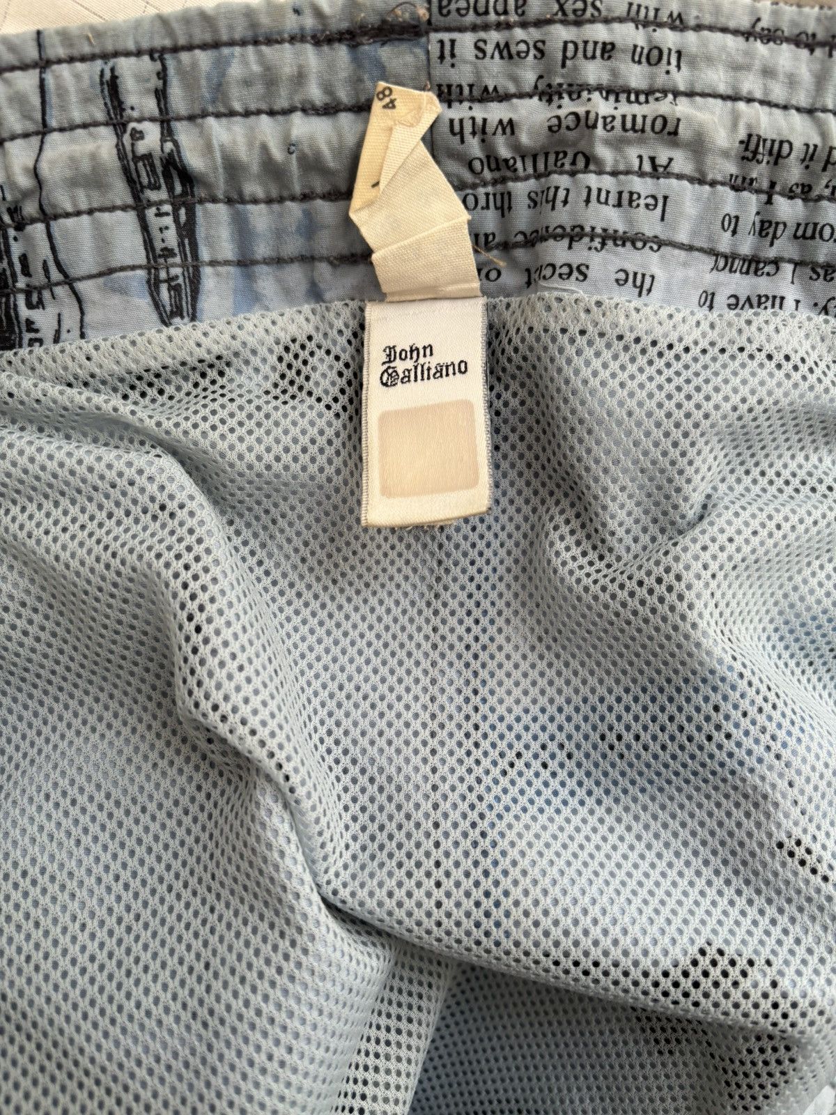 John Galliano John Galliano Newspaper Nylon Shorts Size US 34 / EU 50 - 11 Thumbnail