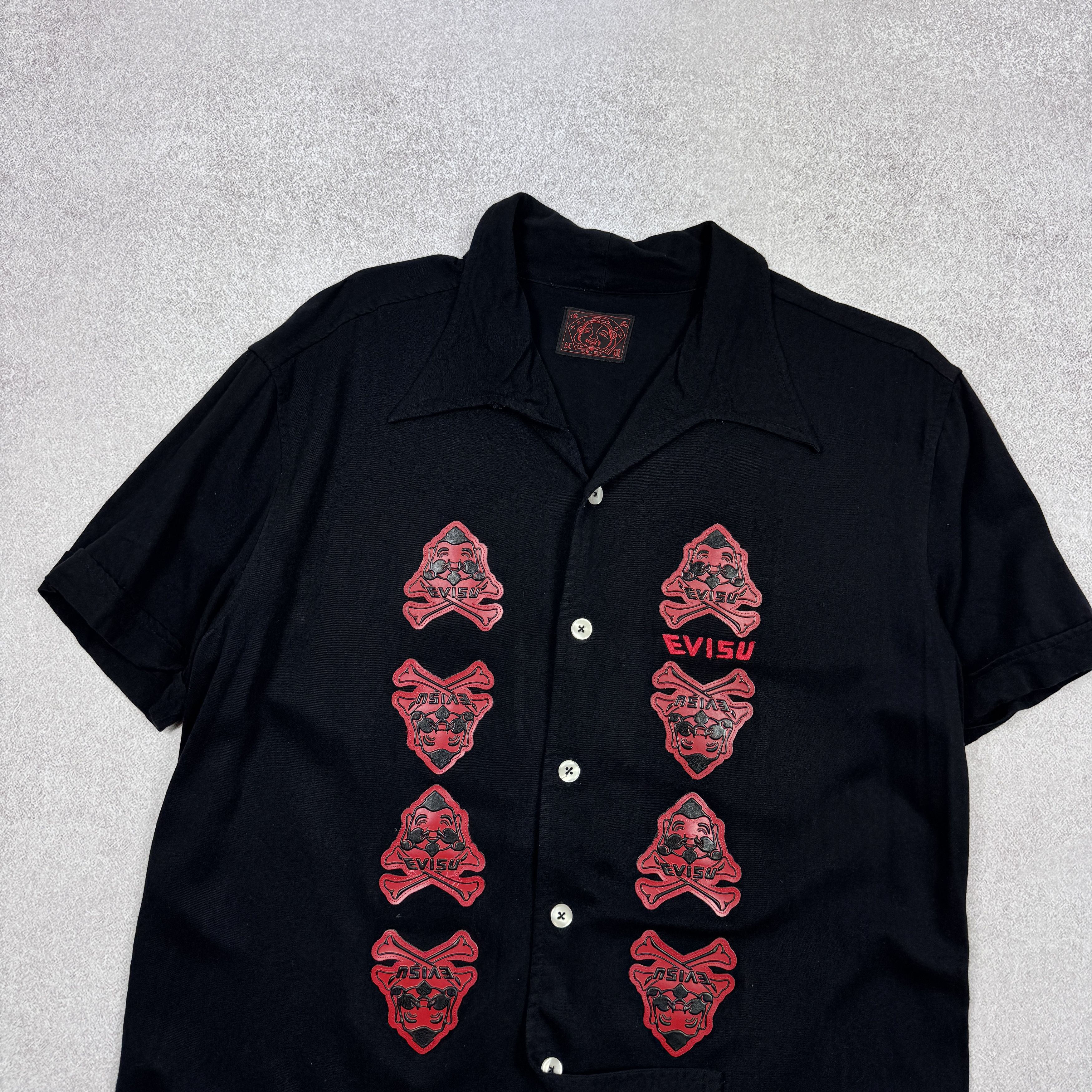 Evisu Evisu Japan Rayon Black Vintage Button Shortsleeve Shirt XL Size US L / EU 52-54 / 3 - 2 Thumbnail