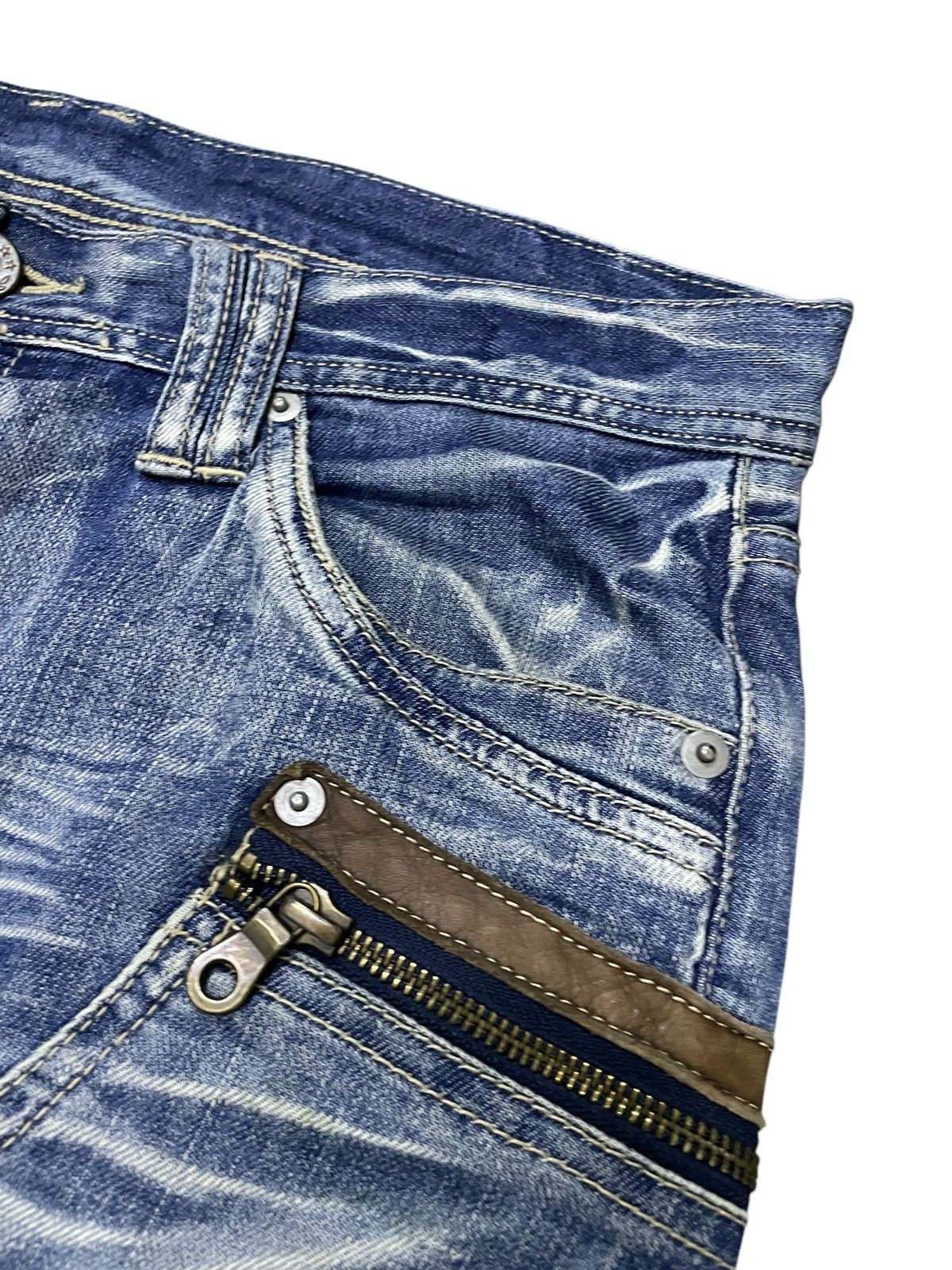 Michel Klein × Tornado Mart Michel Klein Japan Spiral Flared Panelling Gun Pocket Jeans Size US 32 / EU 48 - 10 Thumbnail